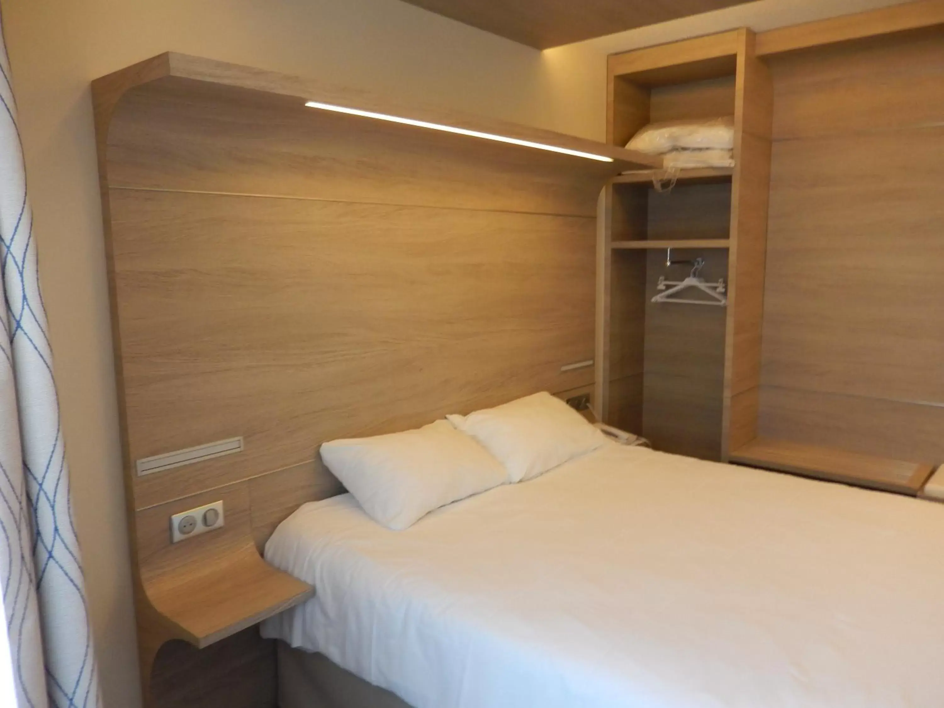 Bed in ibis Styles La Rochelle Centre