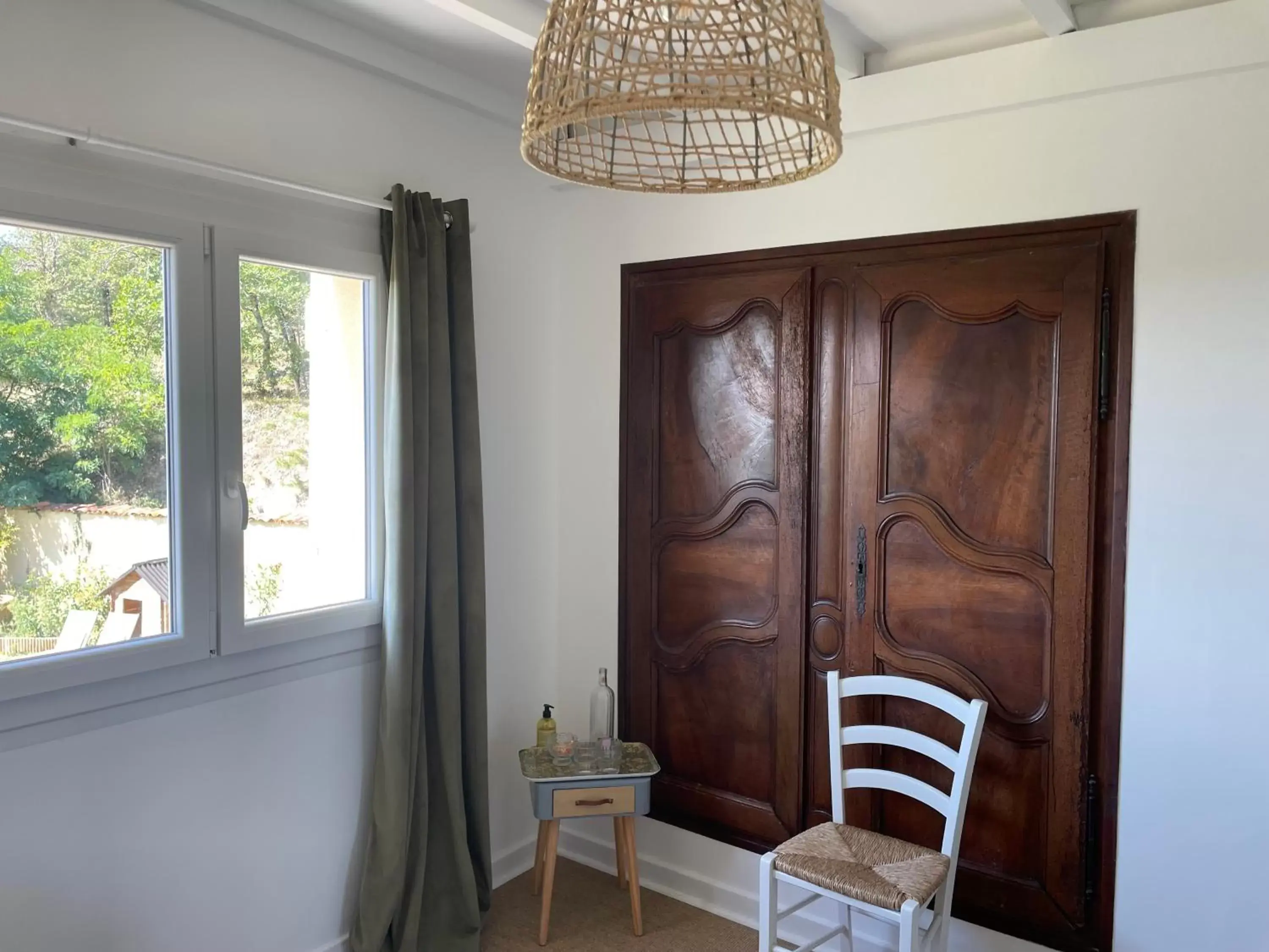 Seating Area in La Sauveterre