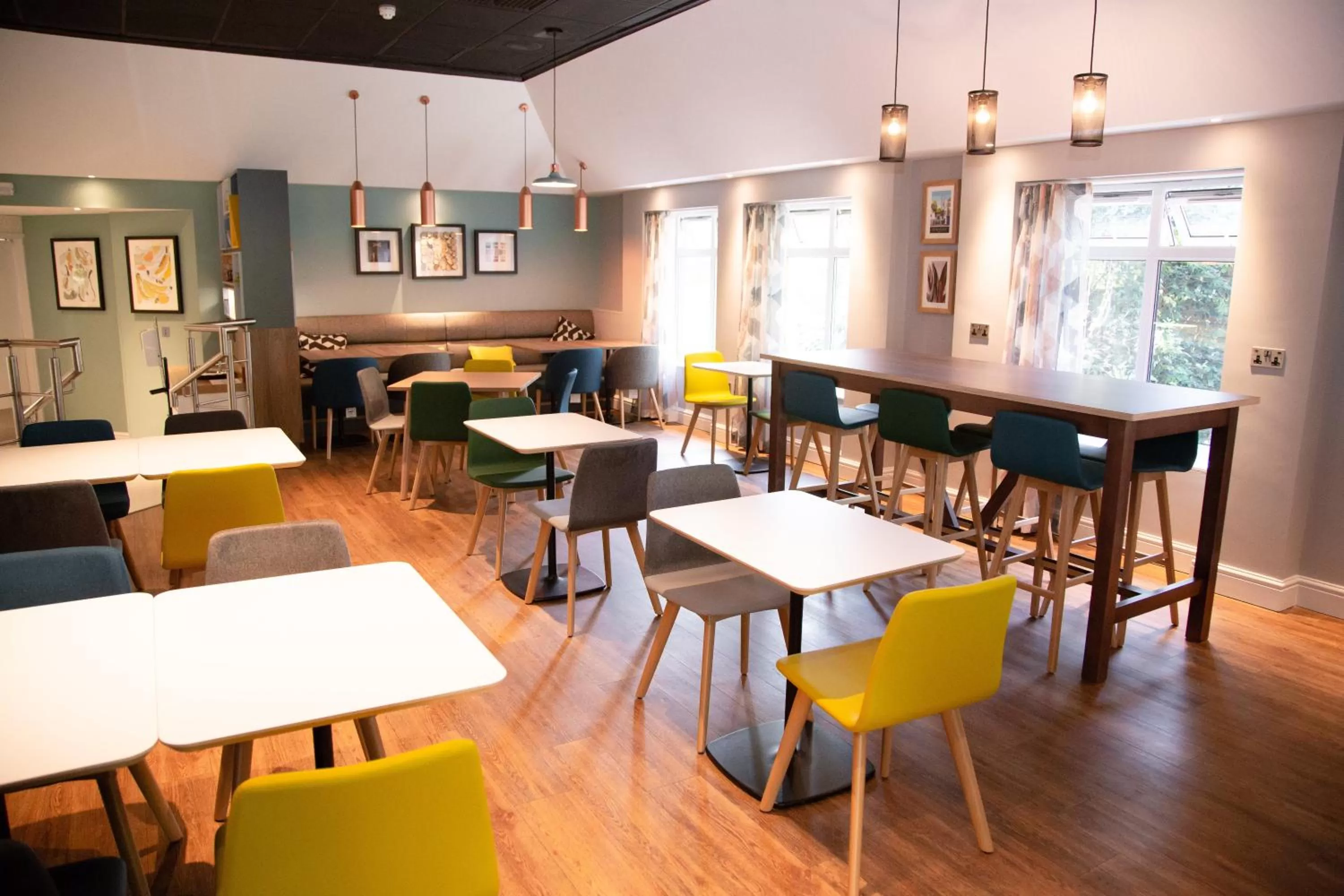 Restaurant/places to eat in Holiday Inn Ashford - North A20 by IHG