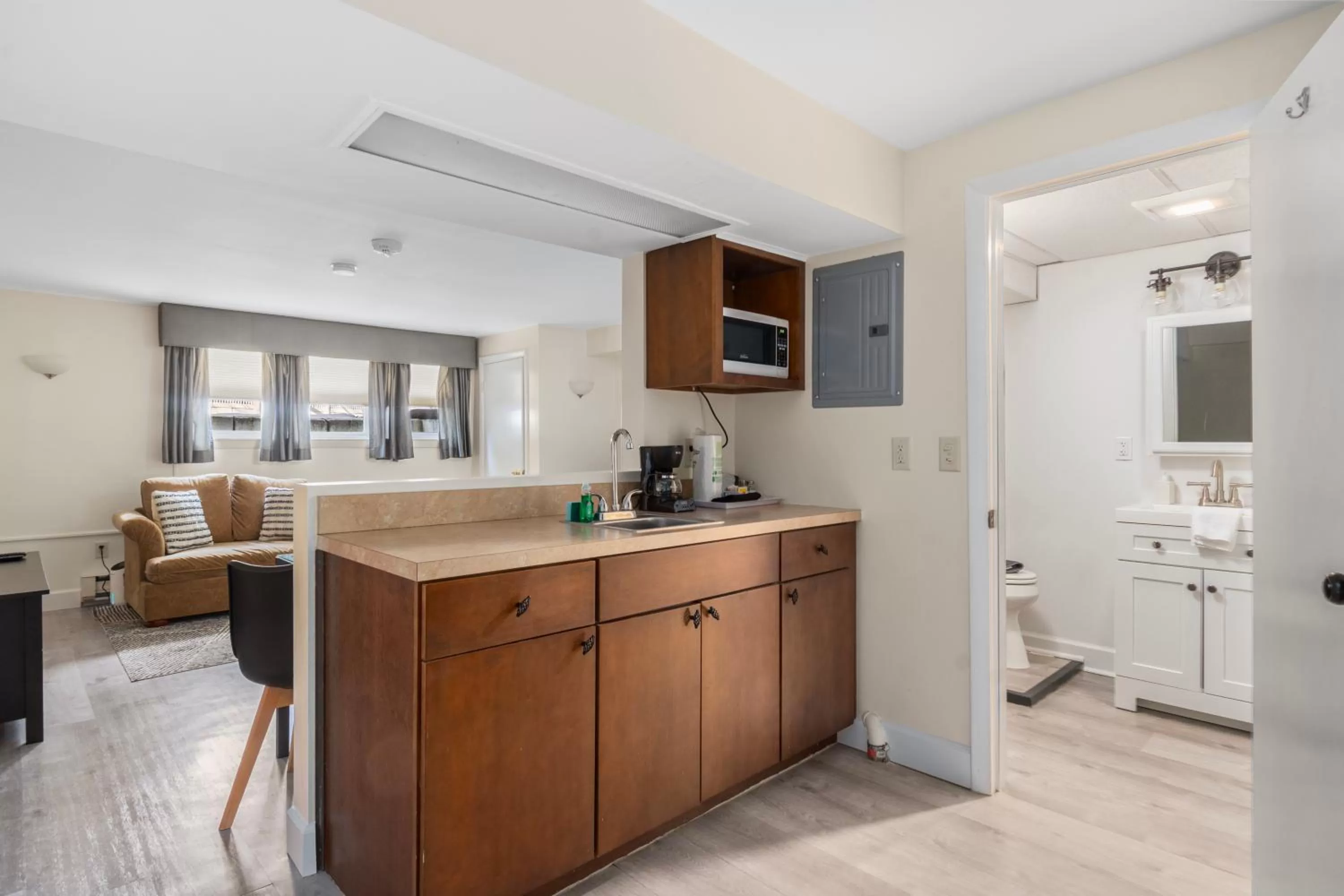 Kitchen or kitchenette in The Beverly