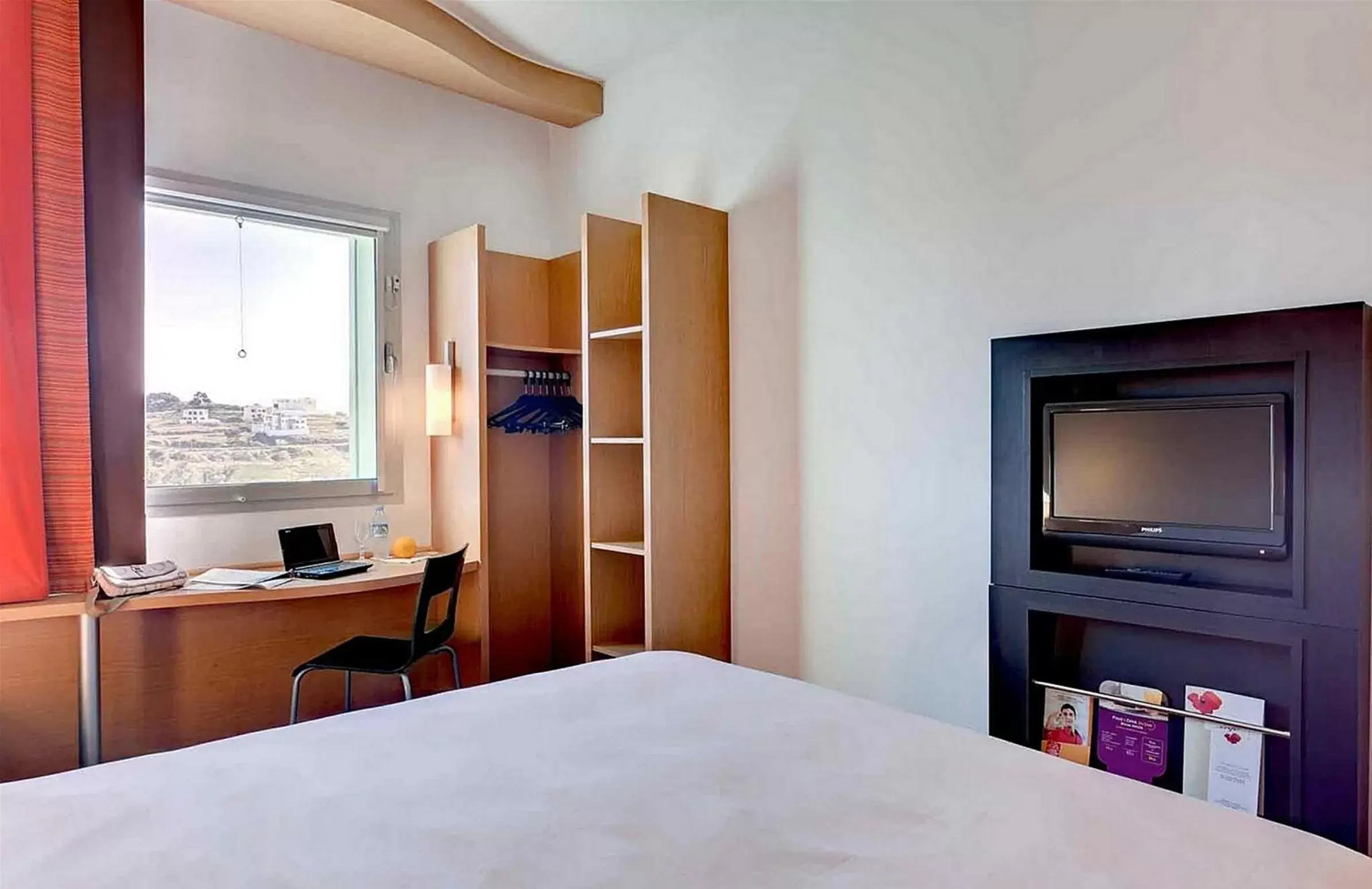 TV and multimedia, Bed in Ibis Tanger City Center