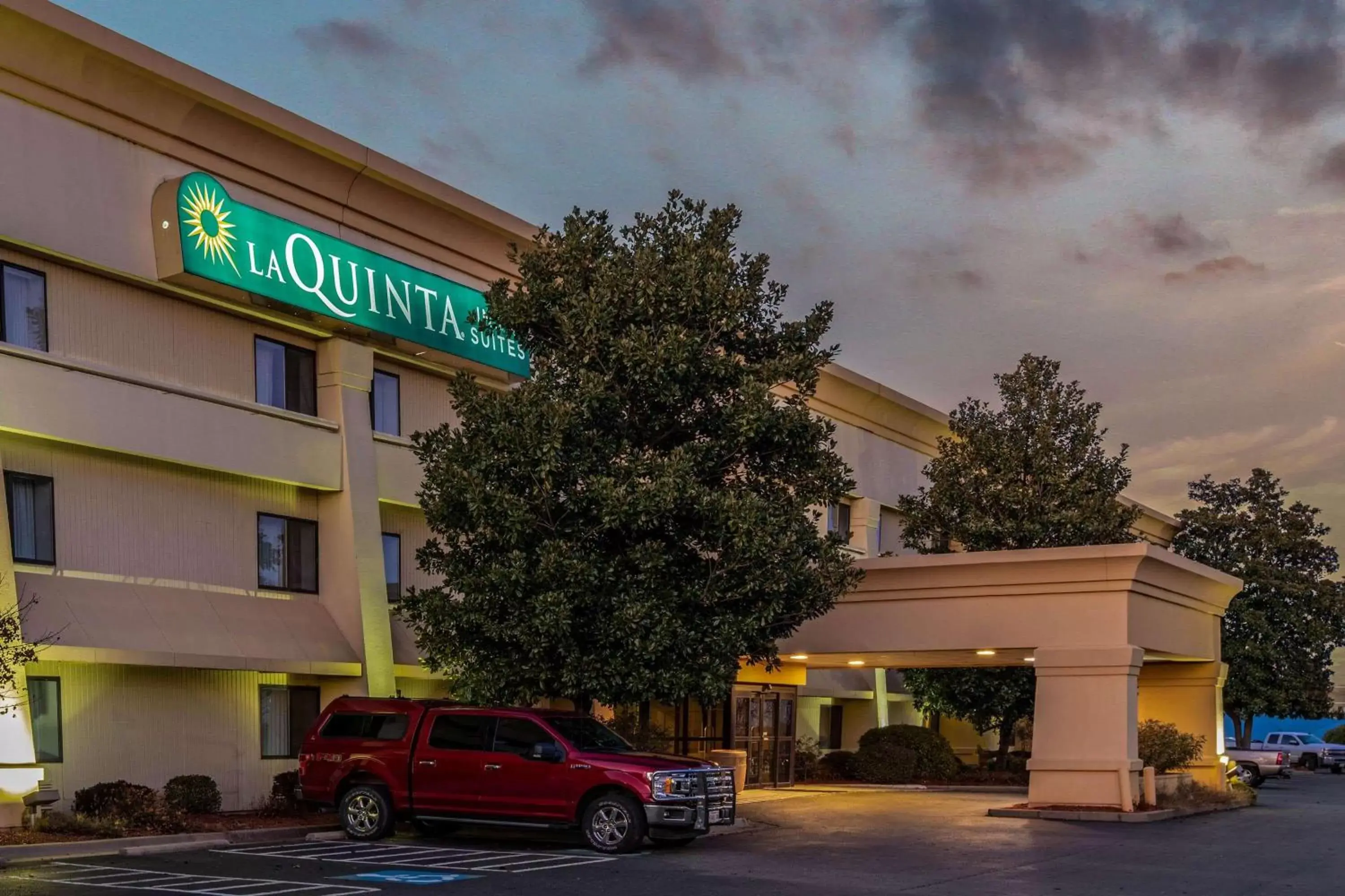 Property Building in La Quinta by Wyndham N Little Rock - McCain Mall