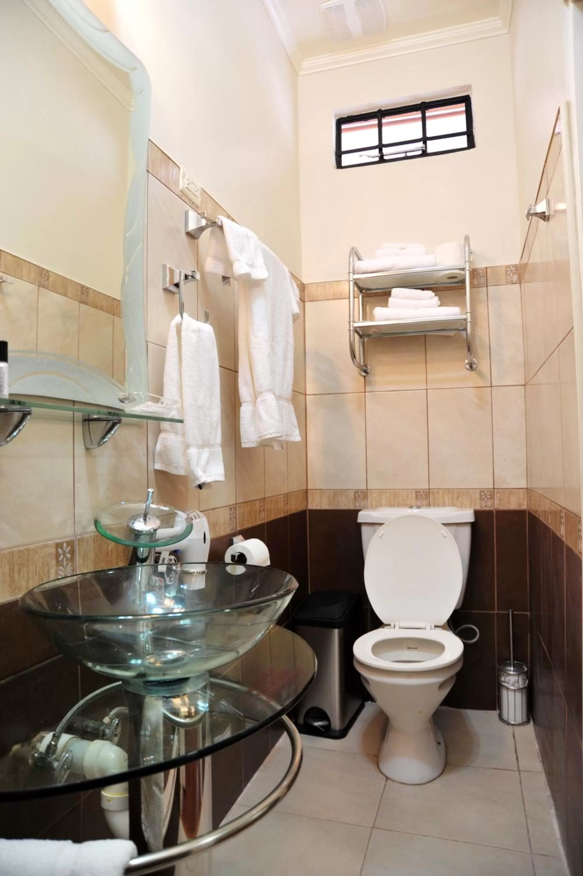 Culture Crossroads Inn