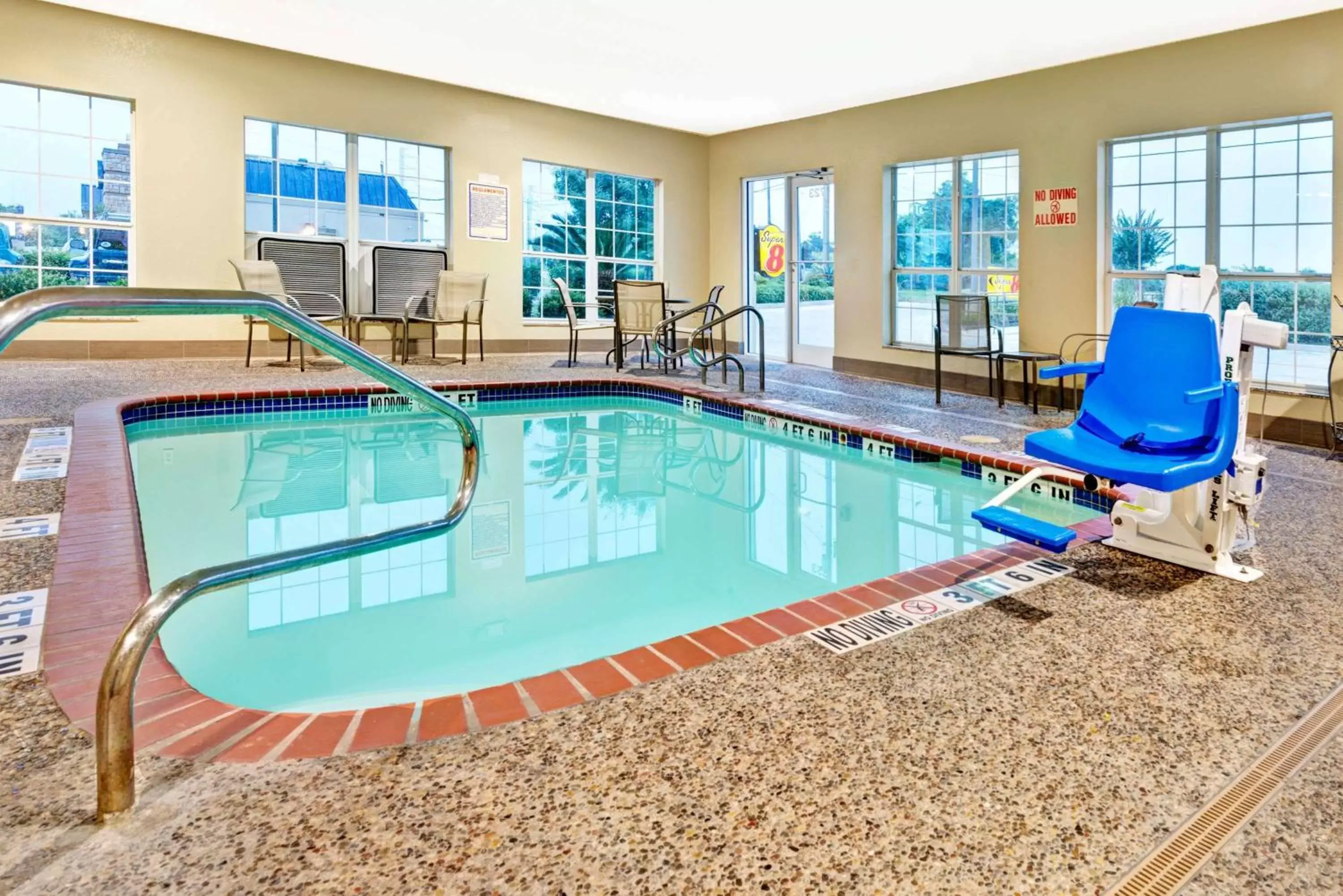 On site, Swimming Pool in Super 8 by Wyndham San Antonio/Alamodome Area