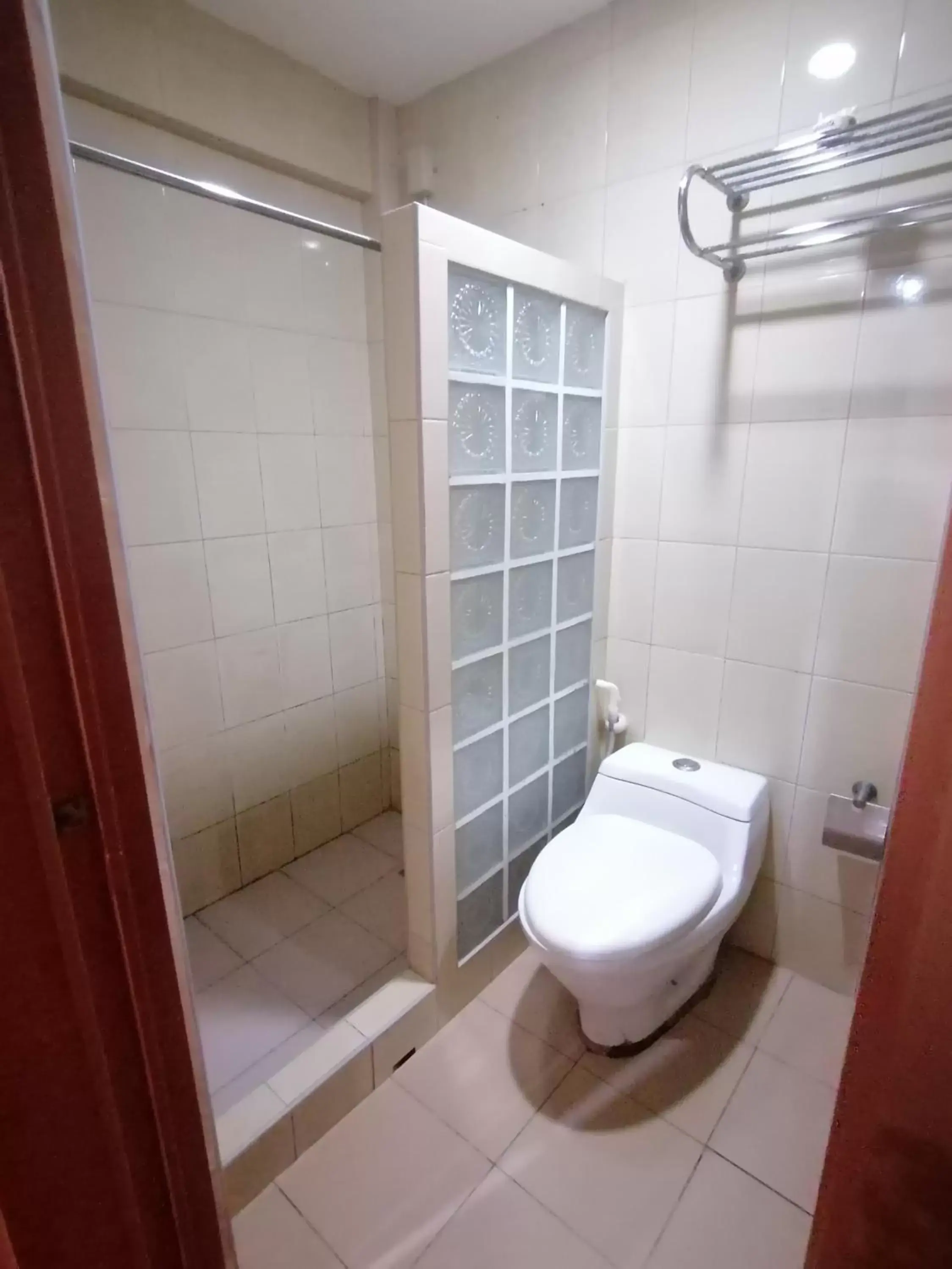 Bathroom in Manora Apartment