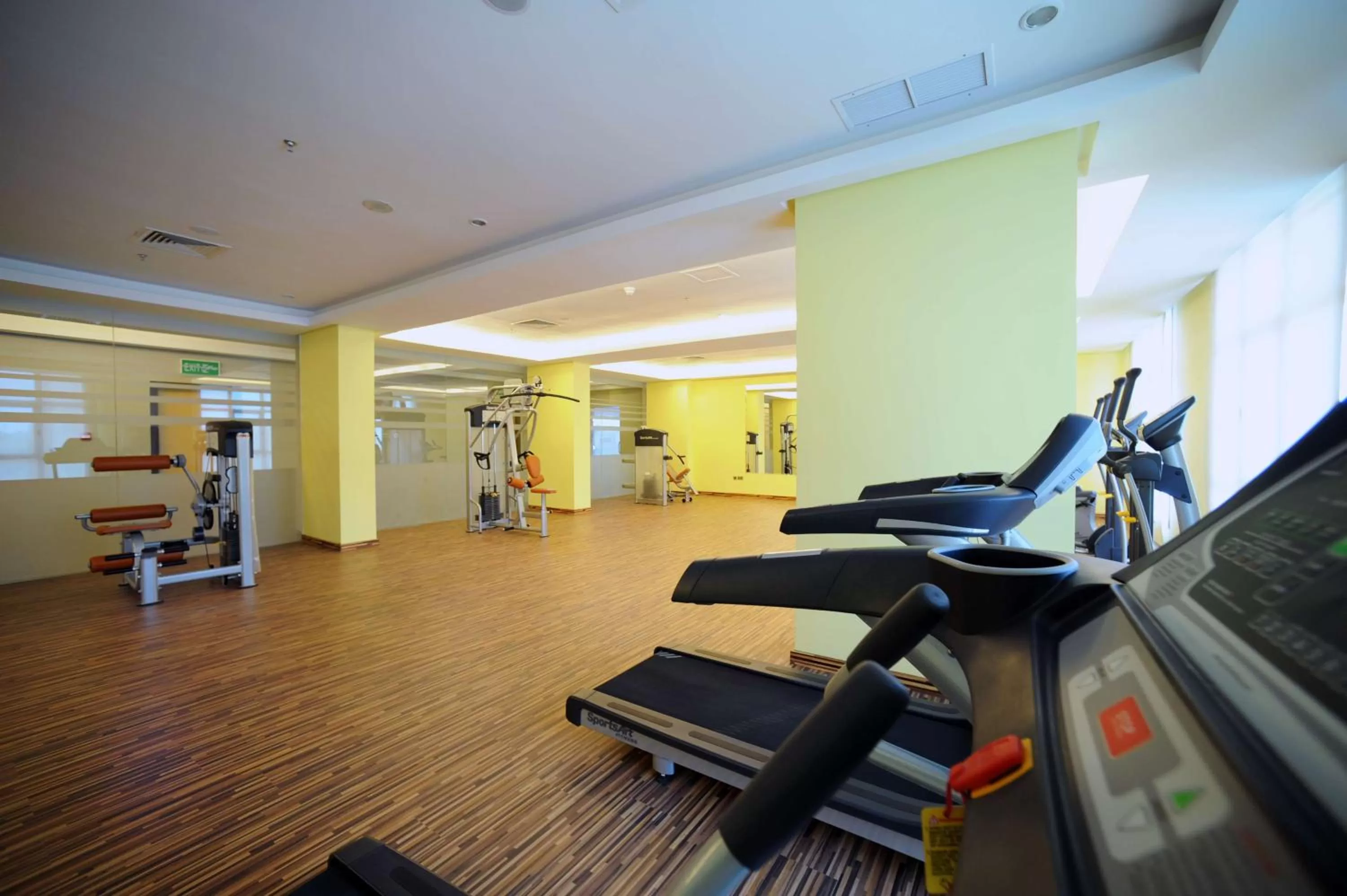 Fitness centre/facilities in Best Western Plus Mahboula