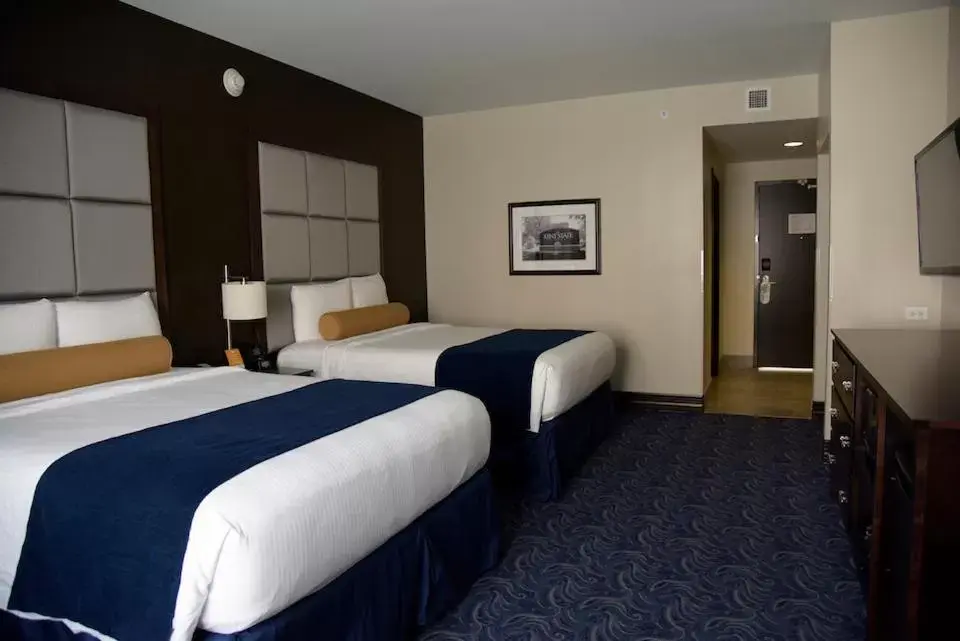 Bedroom, Bed in Kent State University Hotel and Conference Center