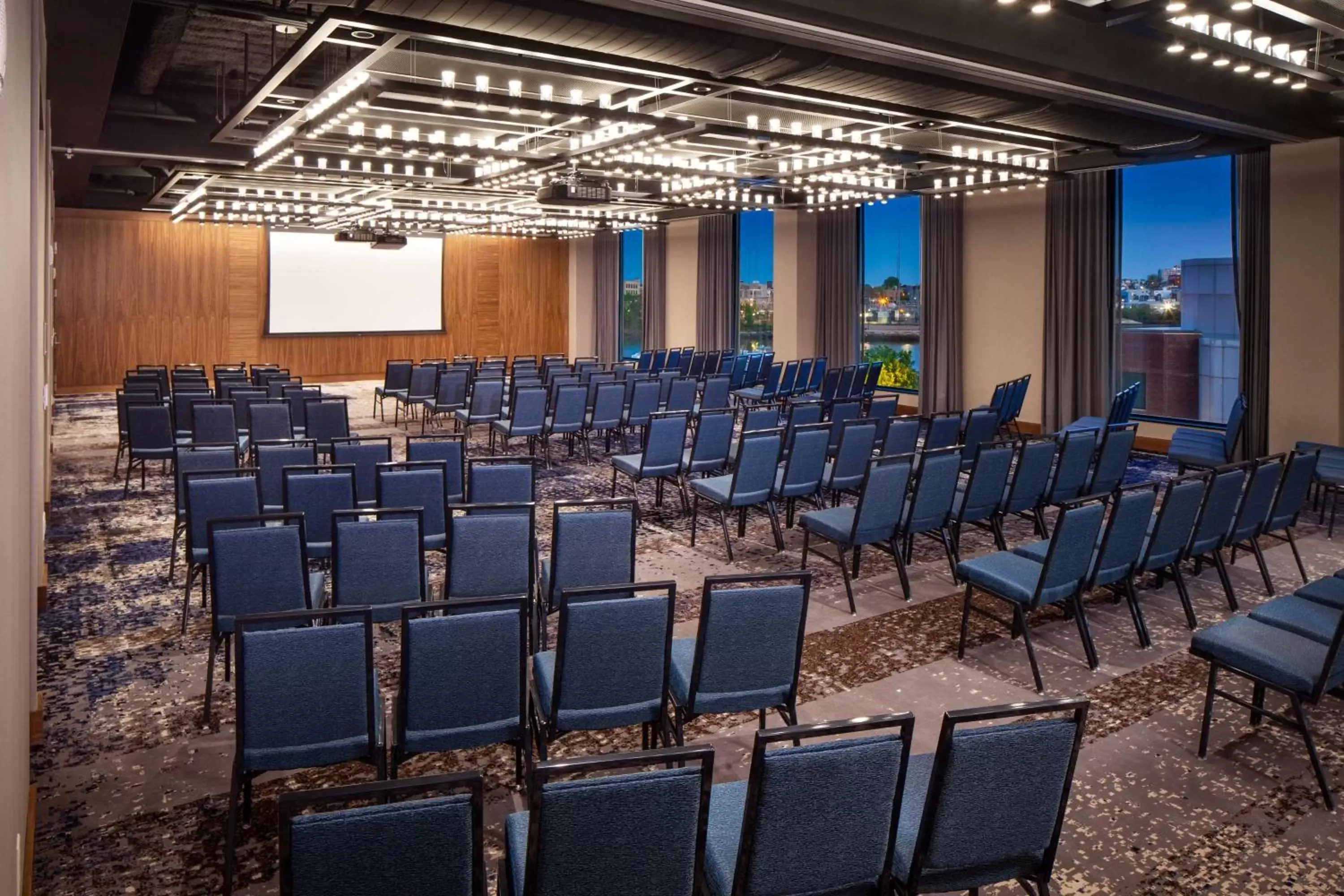 Meeting/conference room in Homewood Suites by Hilton Boston Seaport District