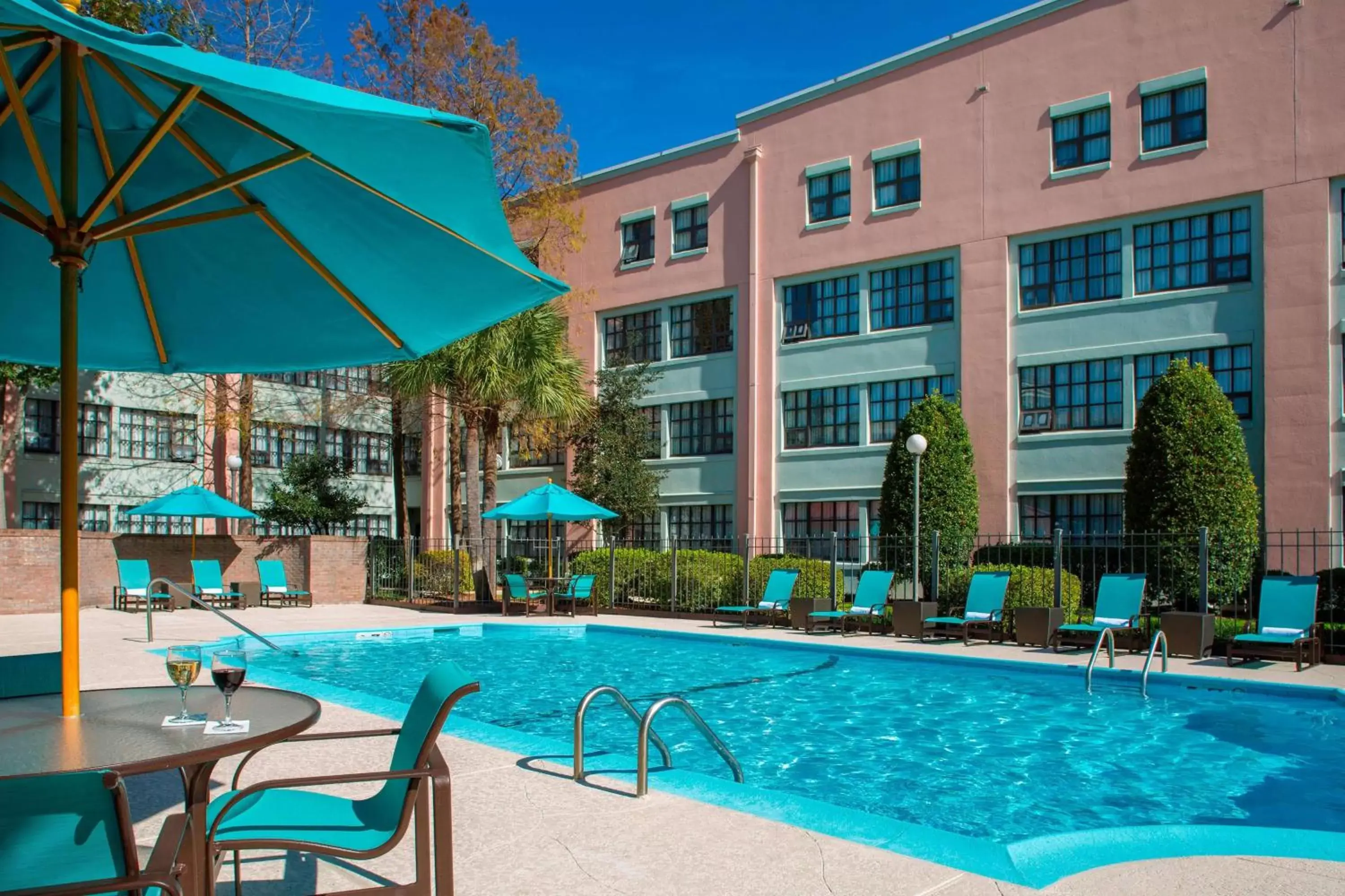 Pool view, Swimming Pool in Sonesta ES Suites New Orleans Convention Center