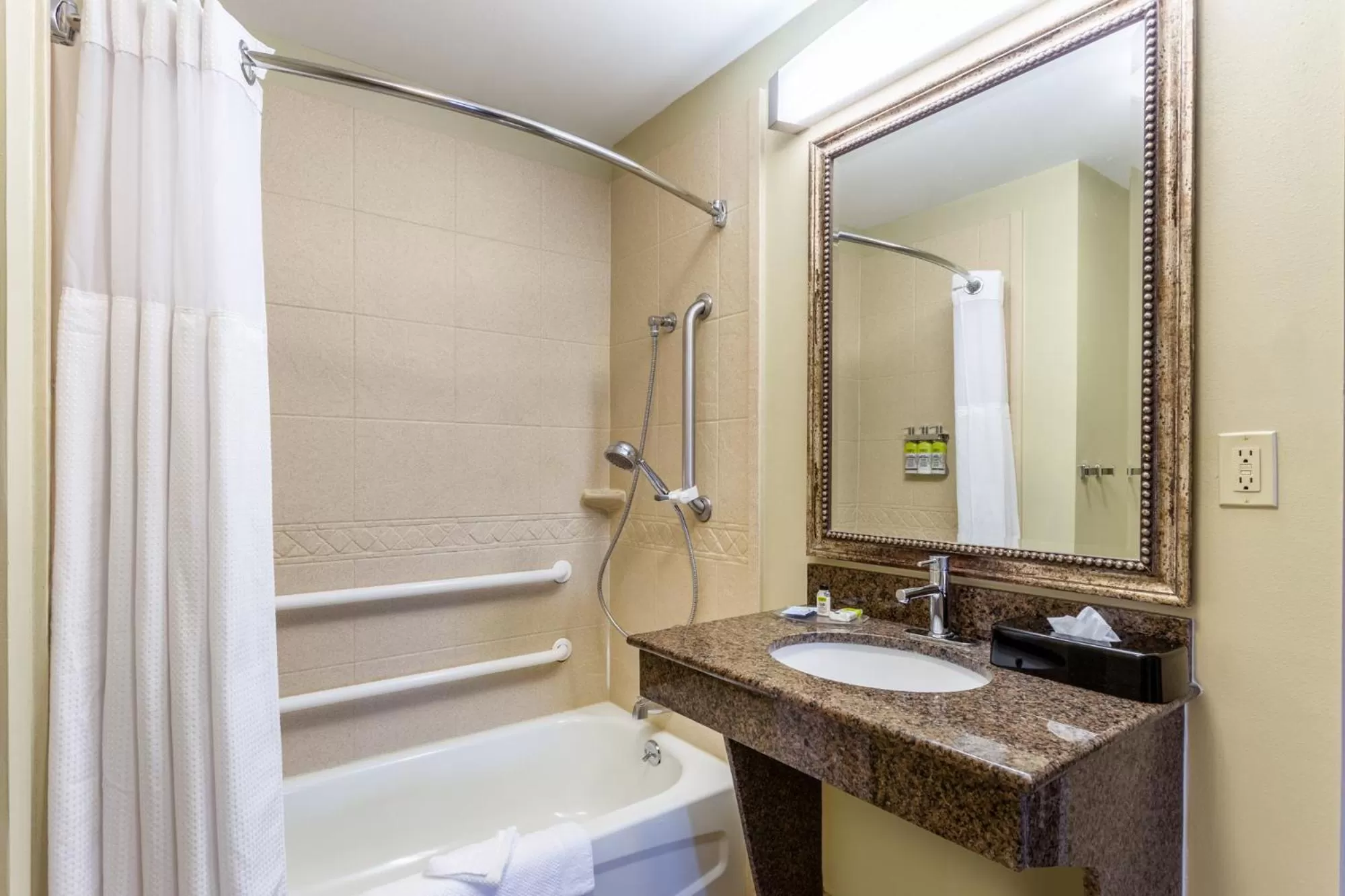 Bathroom in Staybridge Suites Davenport by IHG