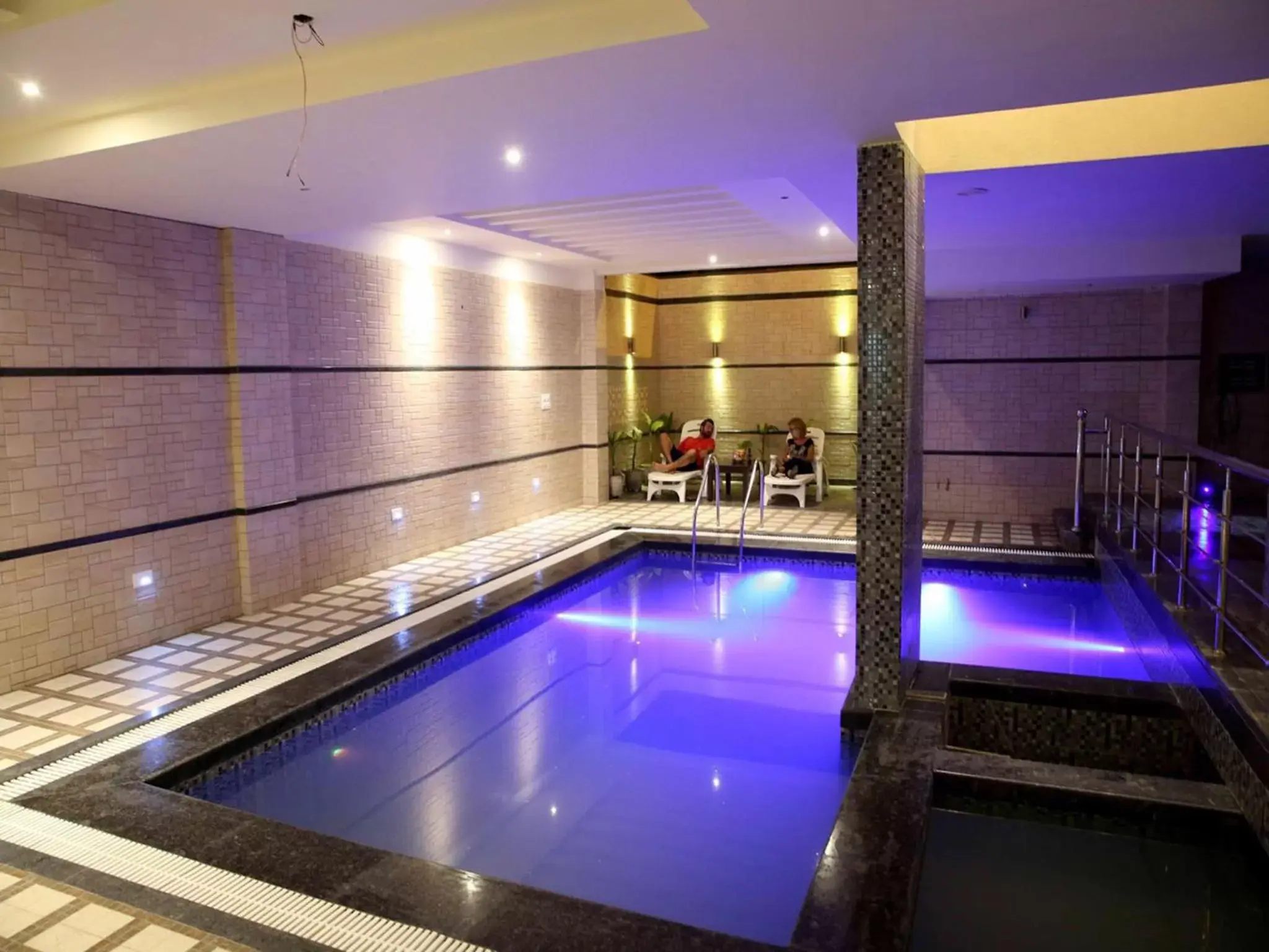 Pool view in Hotel Taj Villa- Agra Pool view in Hotel Taj Villa- Agra