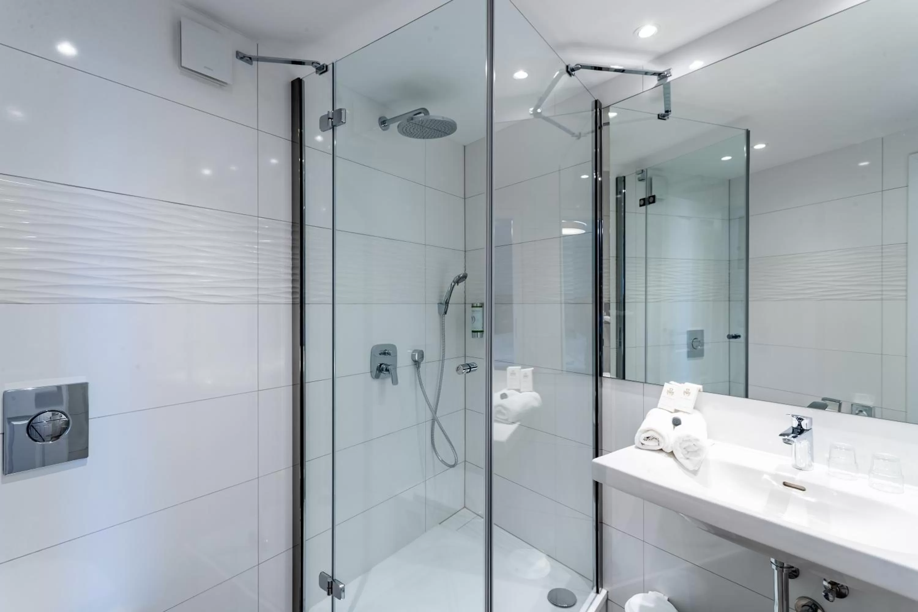 Shower in Seehotel Fährhaus