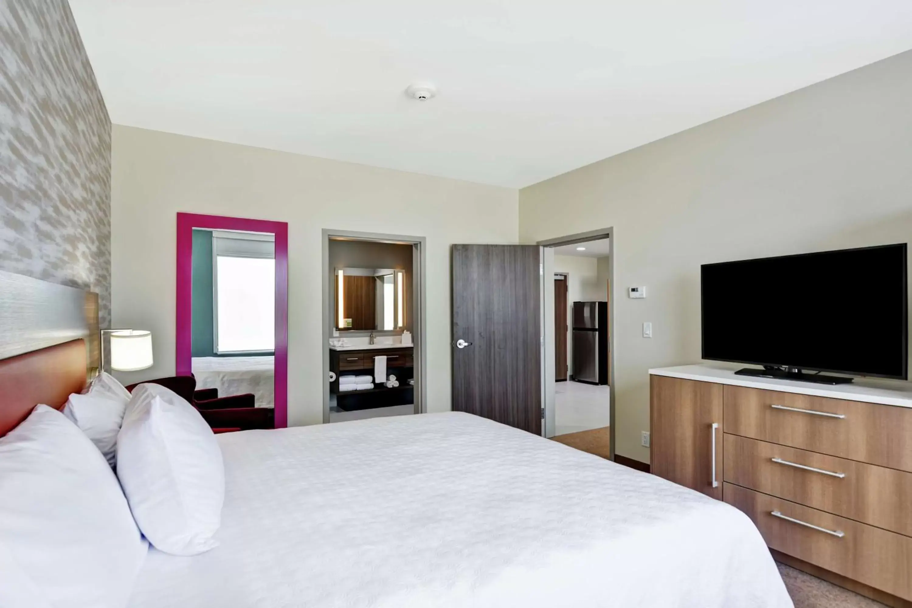 Bedroom, Bed in Home2 Suites By Hilton Bedford Dfw West