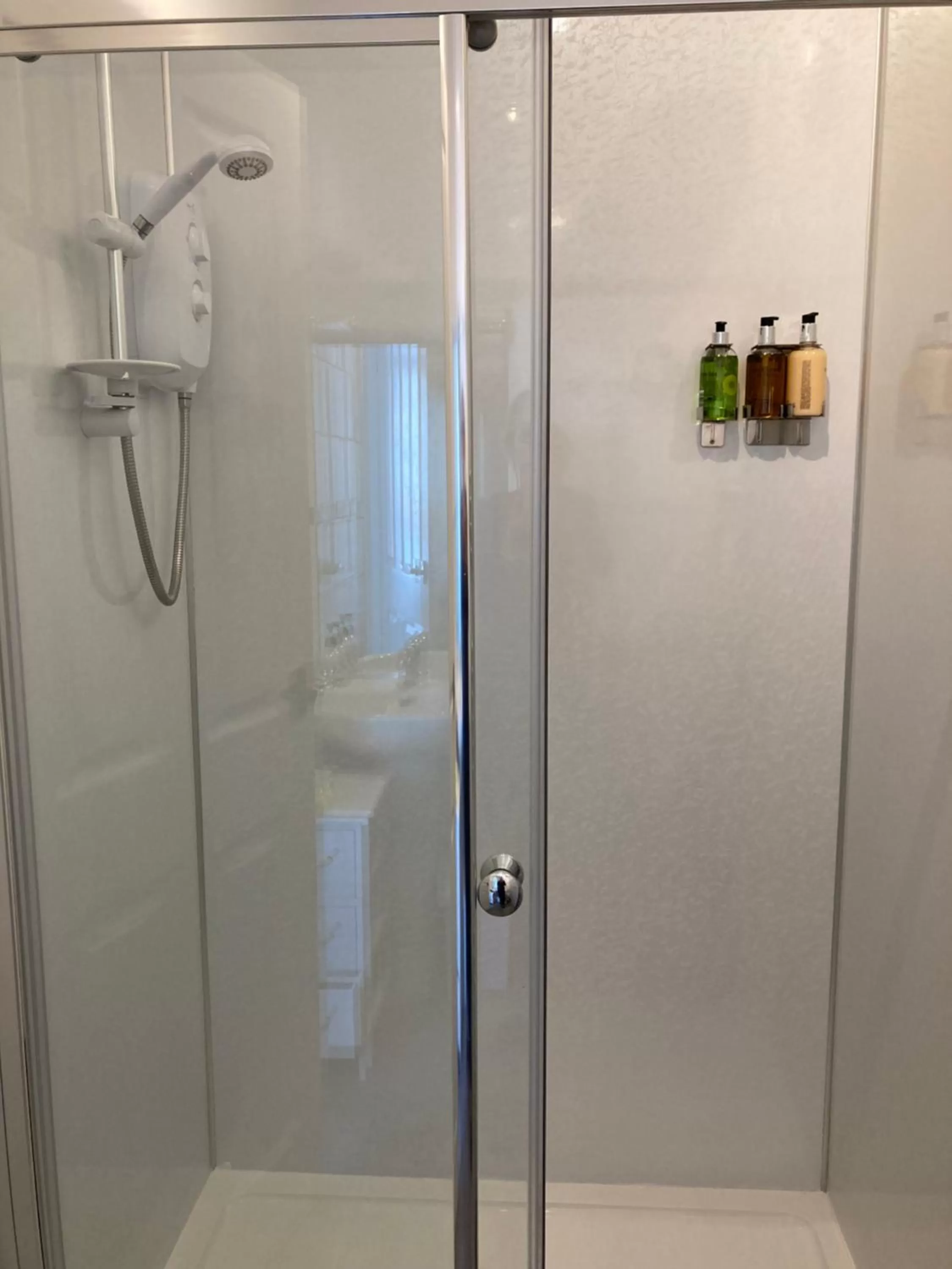 Shower, Bathroom in Hillcrest Bed & Breakfast