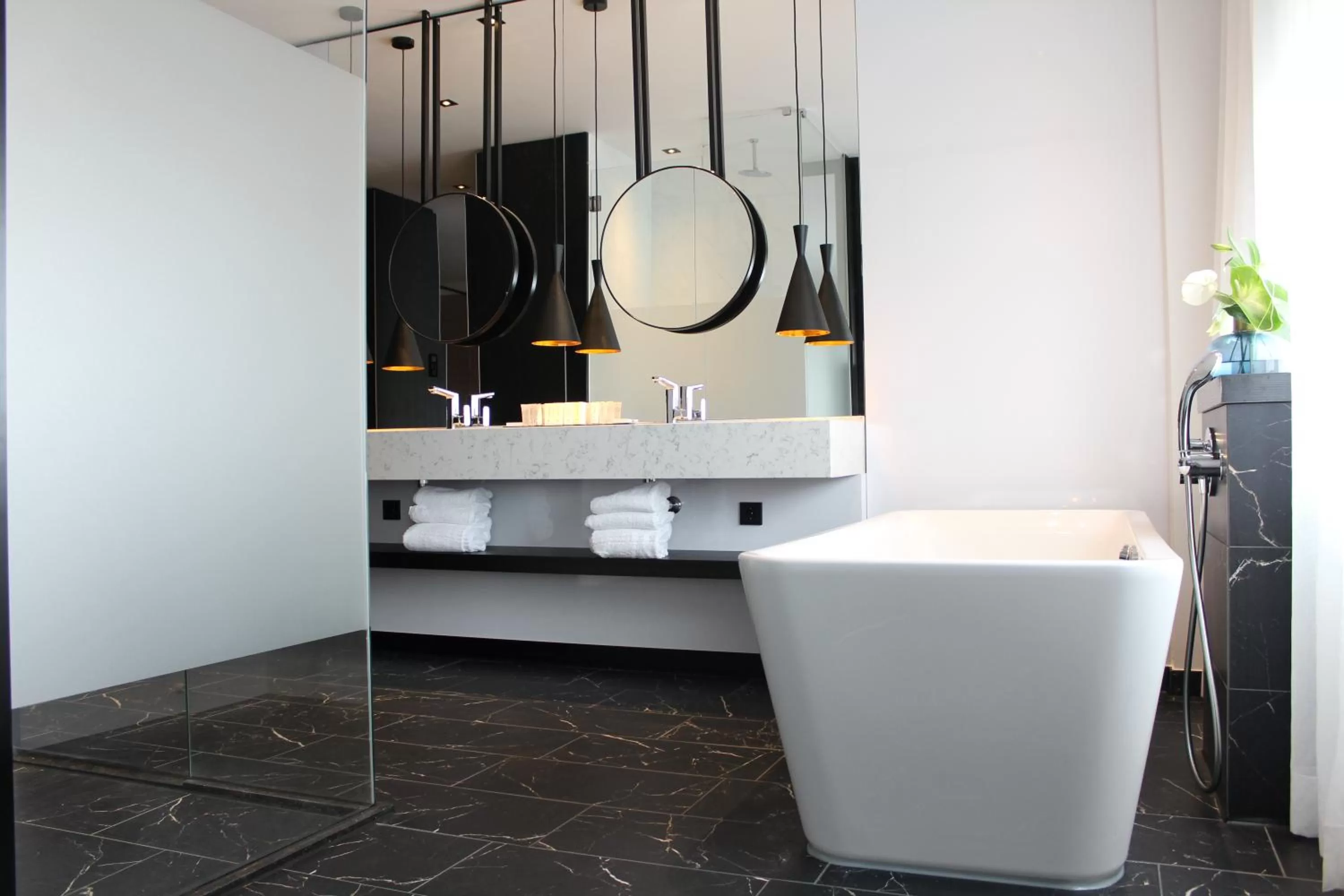Bathroom in Van der Valk Zaltbommel-A2