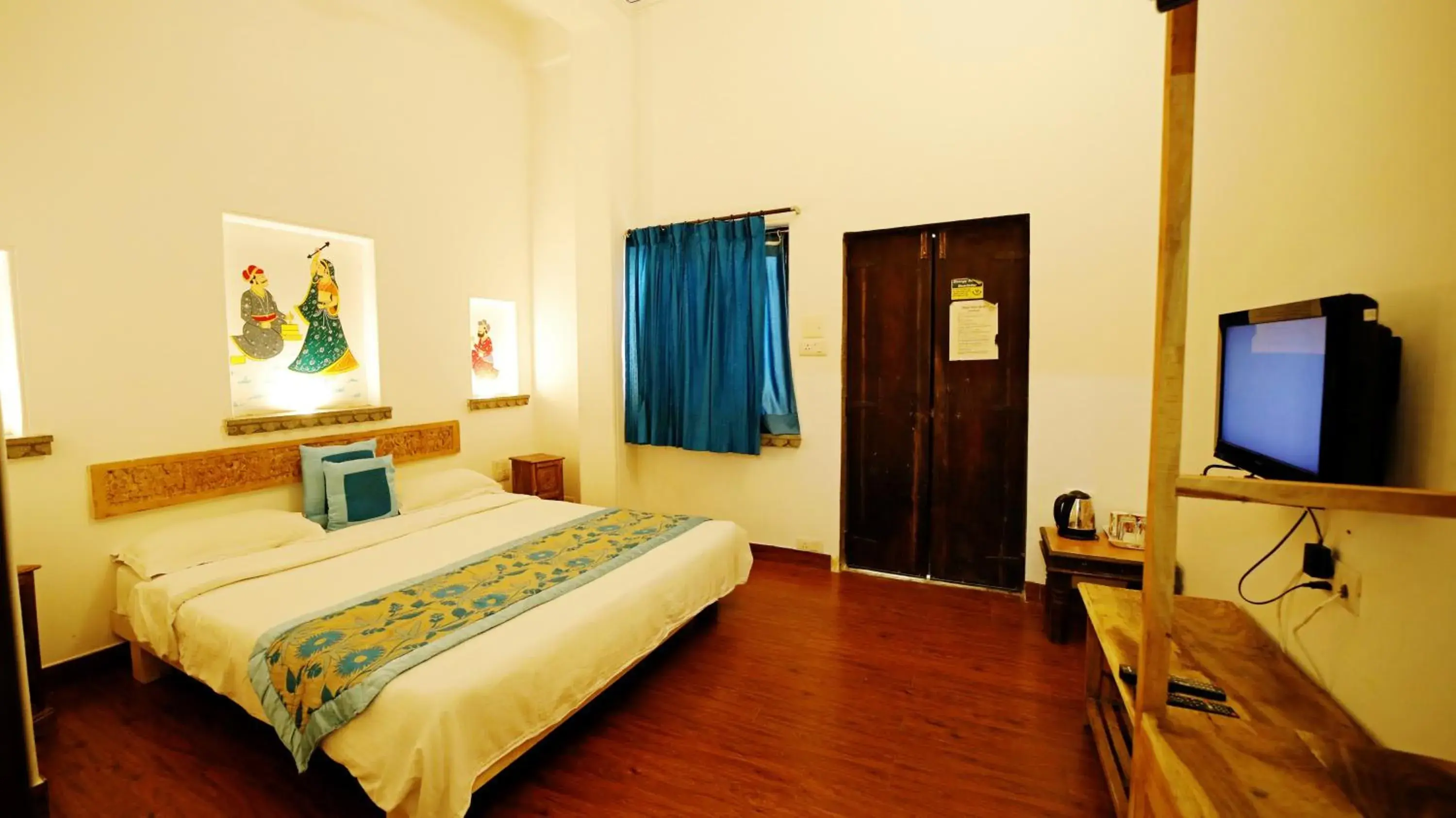 Bed in Hotel Udaigarh
