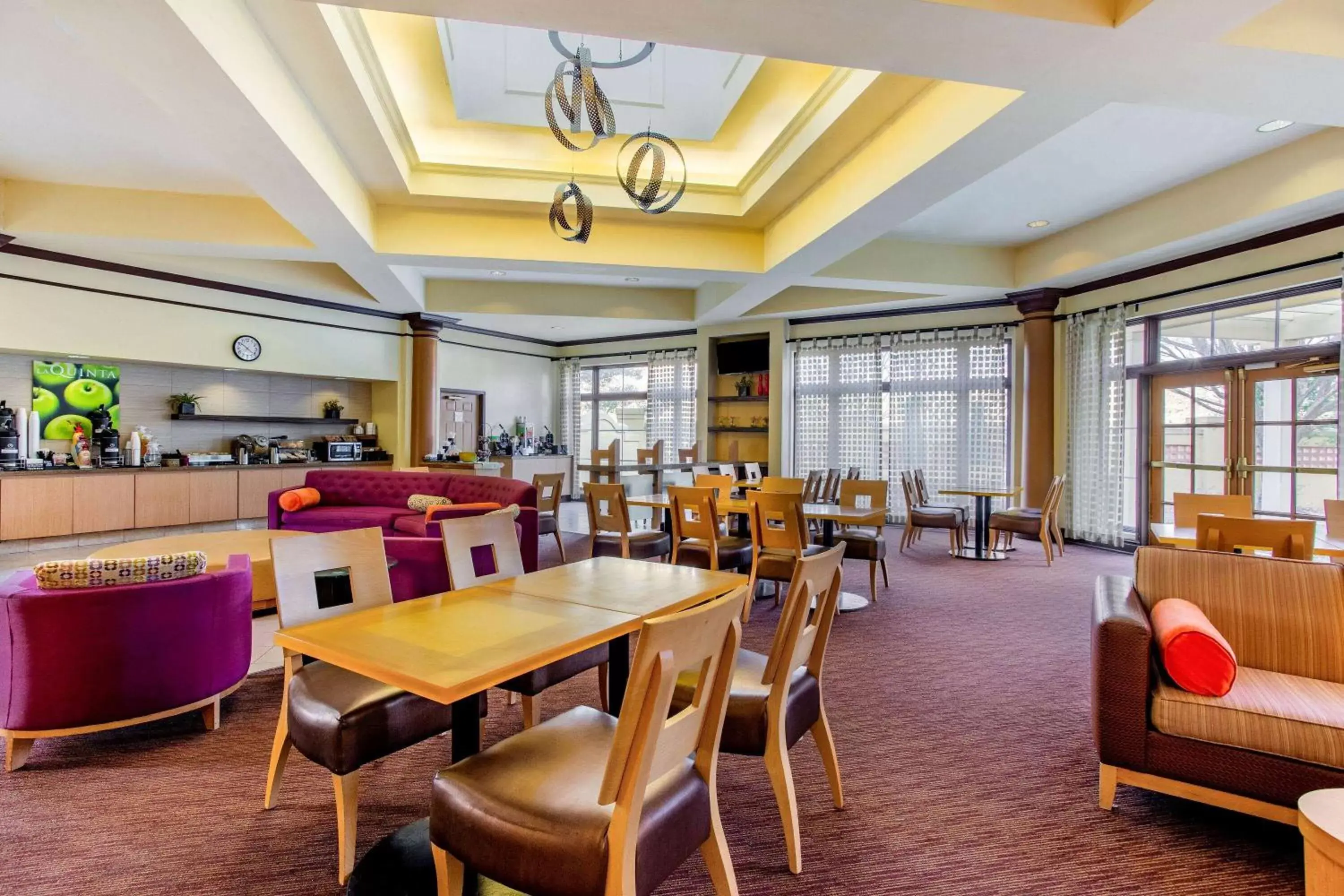 Restaurant/Places to Eat in La Quinta by Wyndham Raleigh/Durham Southpoint