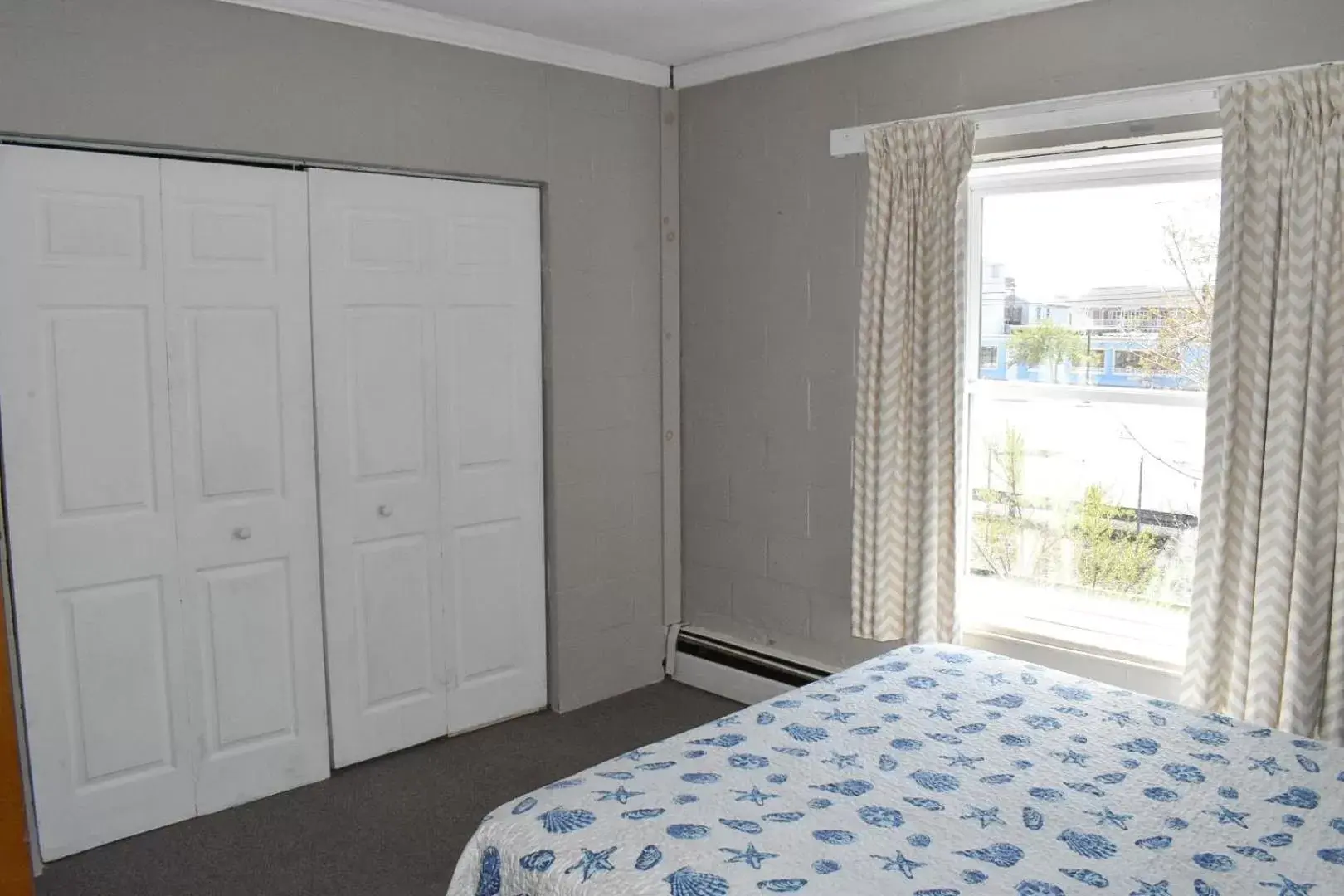 Bed in Seabreeze Motel Bed in Seabreeze Motel