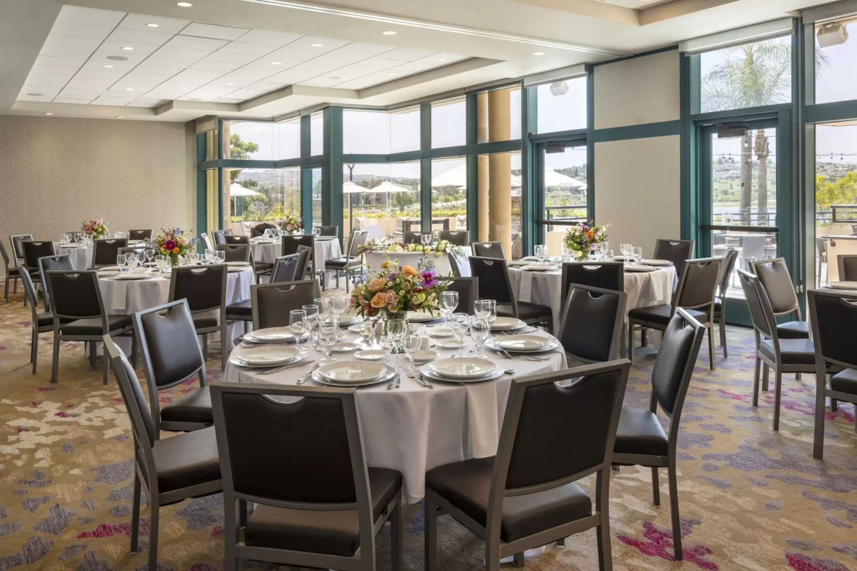 Banquet/Function facilities, Restaurant/Places to Eat in Newport Beach Marriott Bayview