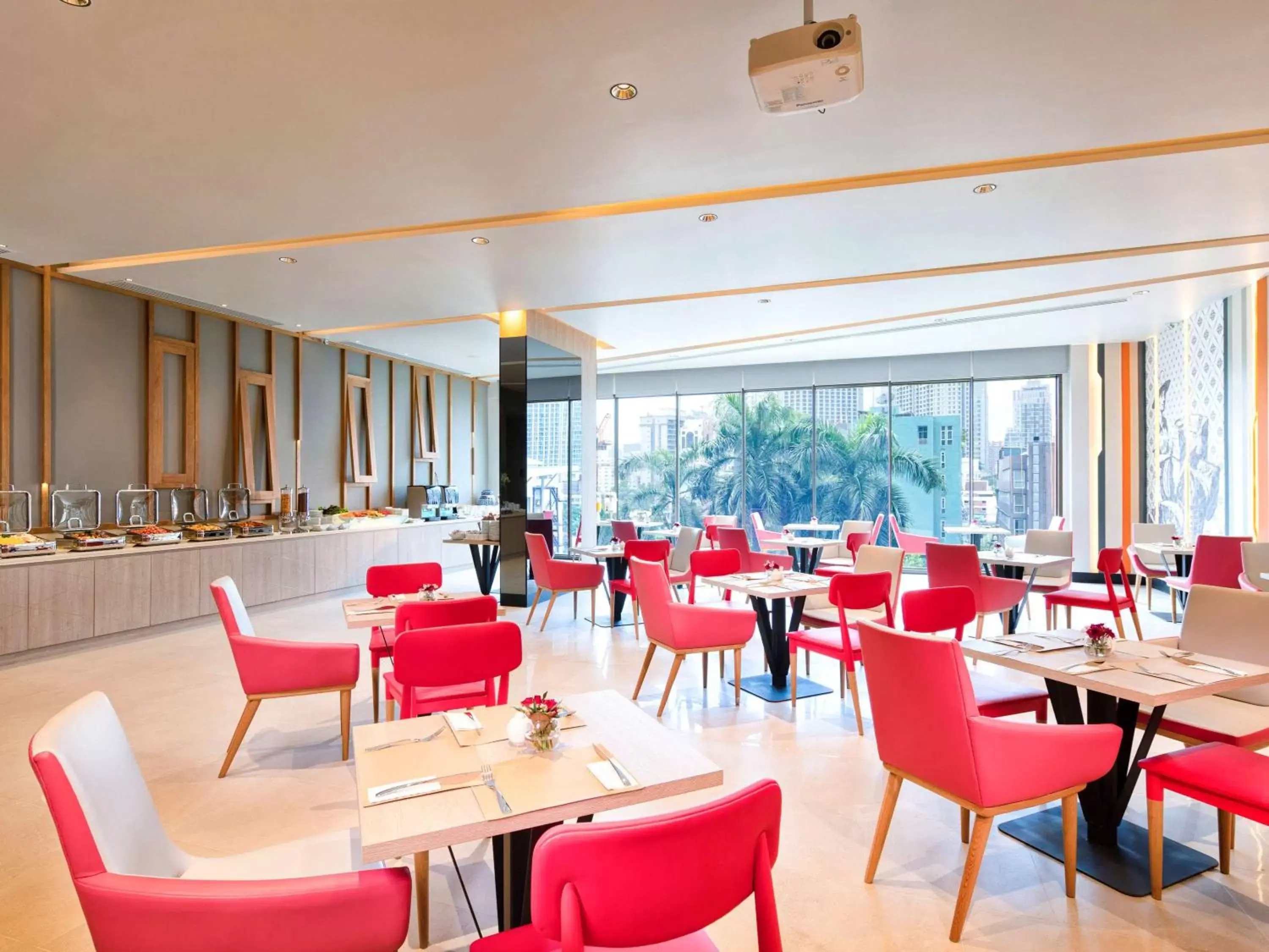 Restaurant/Places to Eat in ibis Styles Bangkok Sukhumvit 4
