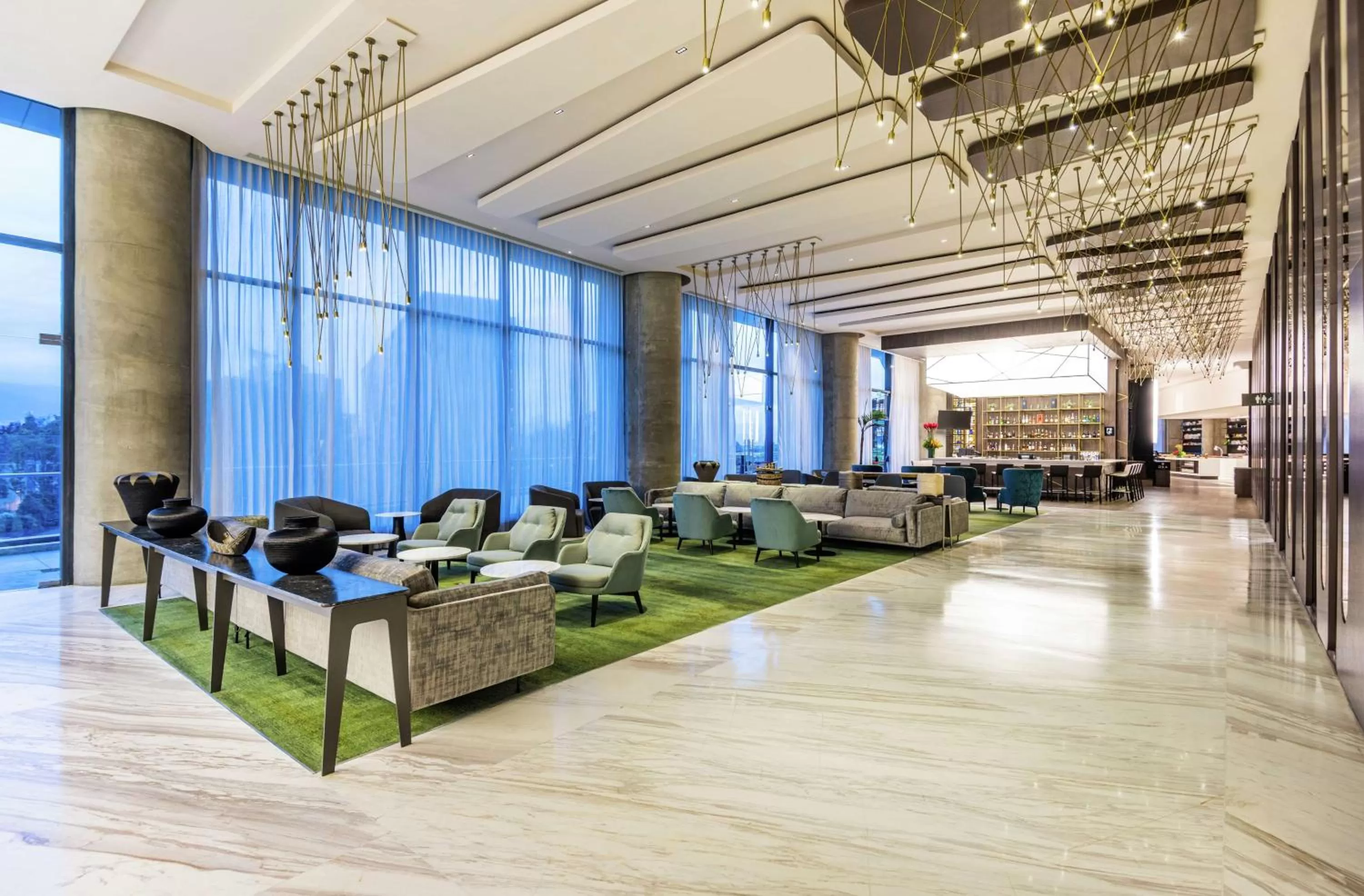 Lounge or bar in Hilton Bogota Corferias