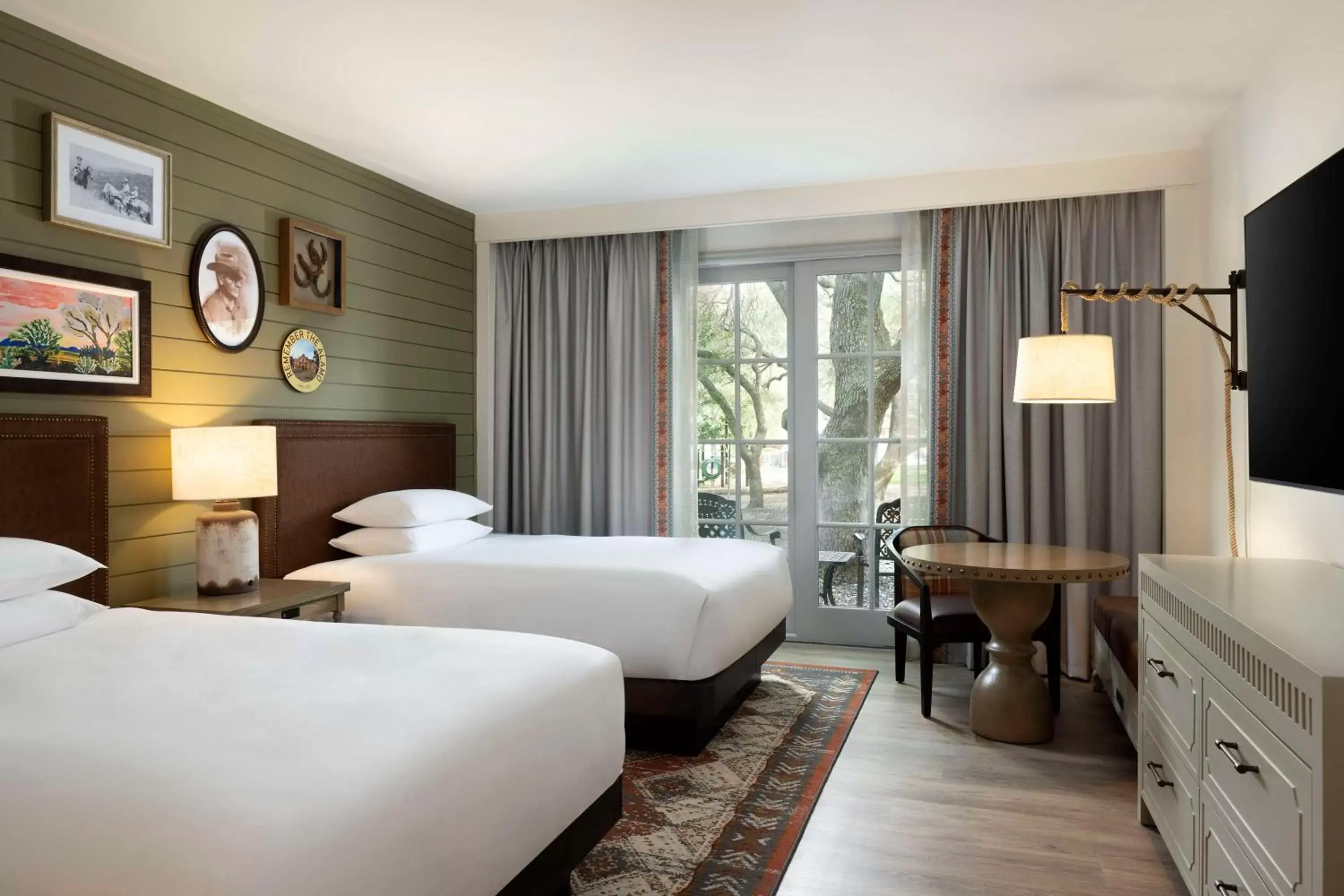 Bedroom in Hyatt Regency Hill Country Resort & Spa