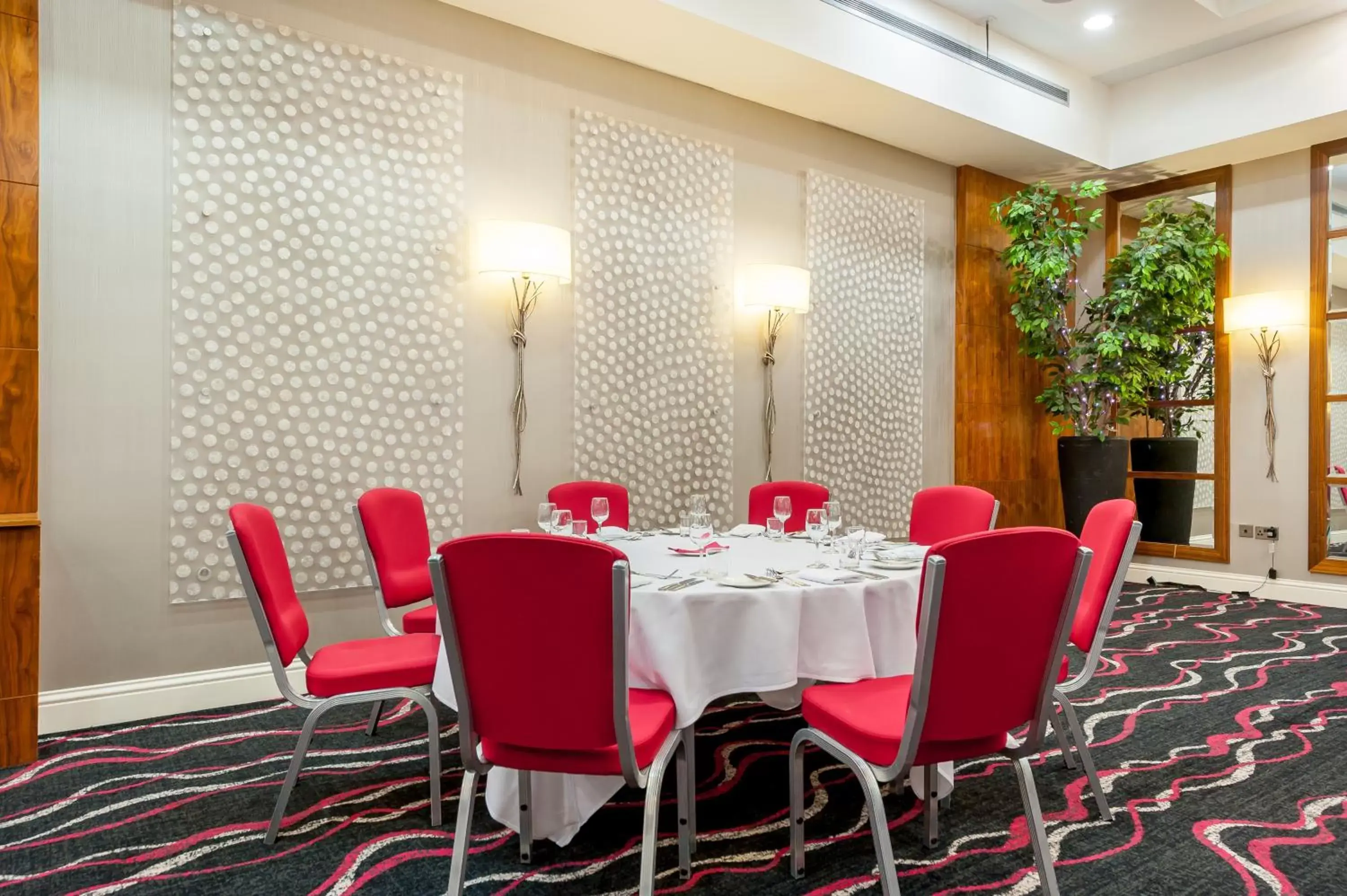 Restaurant/places to eat in Mercure Nottingham City Centre Hotel