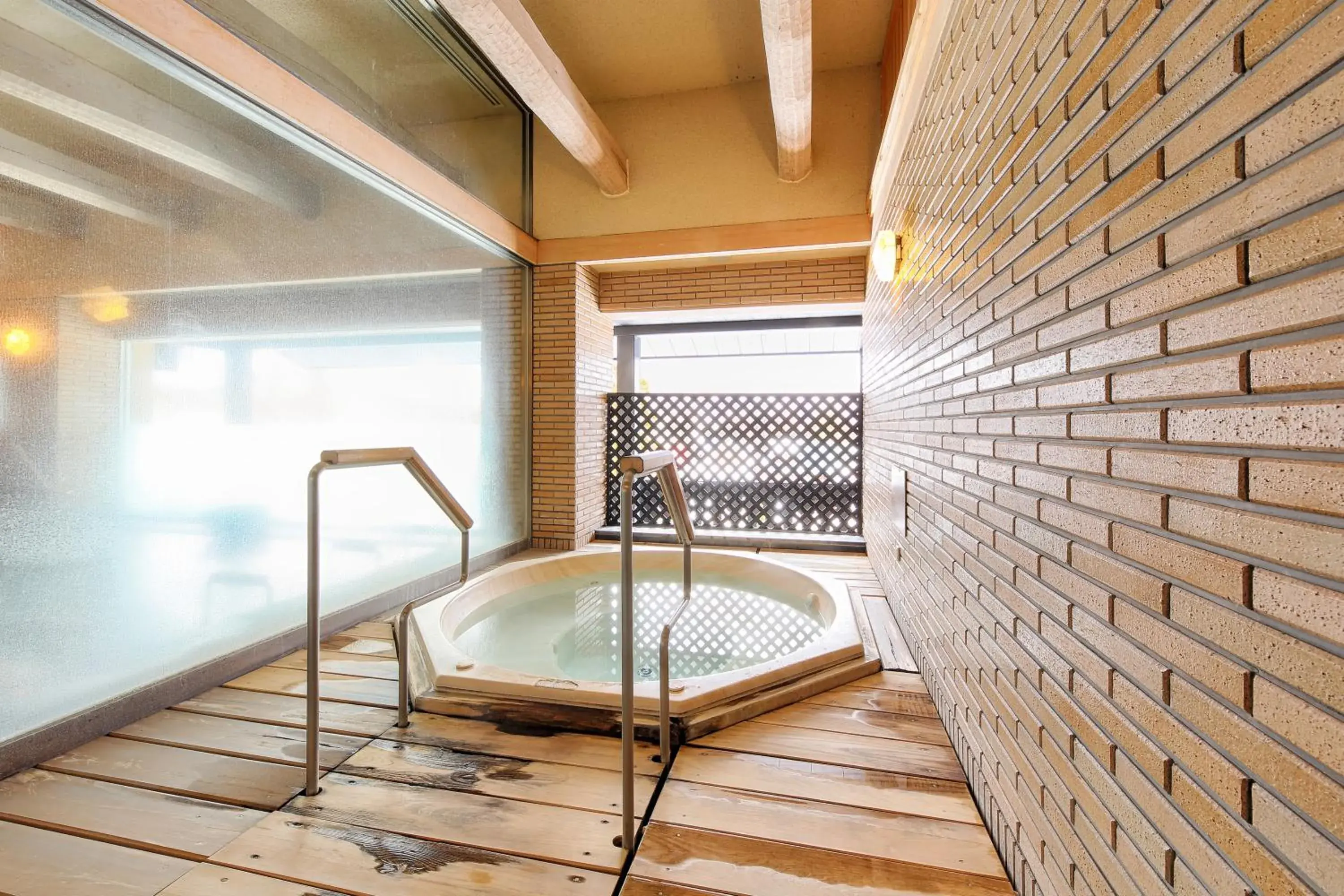 Public Bath, Swimming Pool in Sun Members Hirugano Hotel