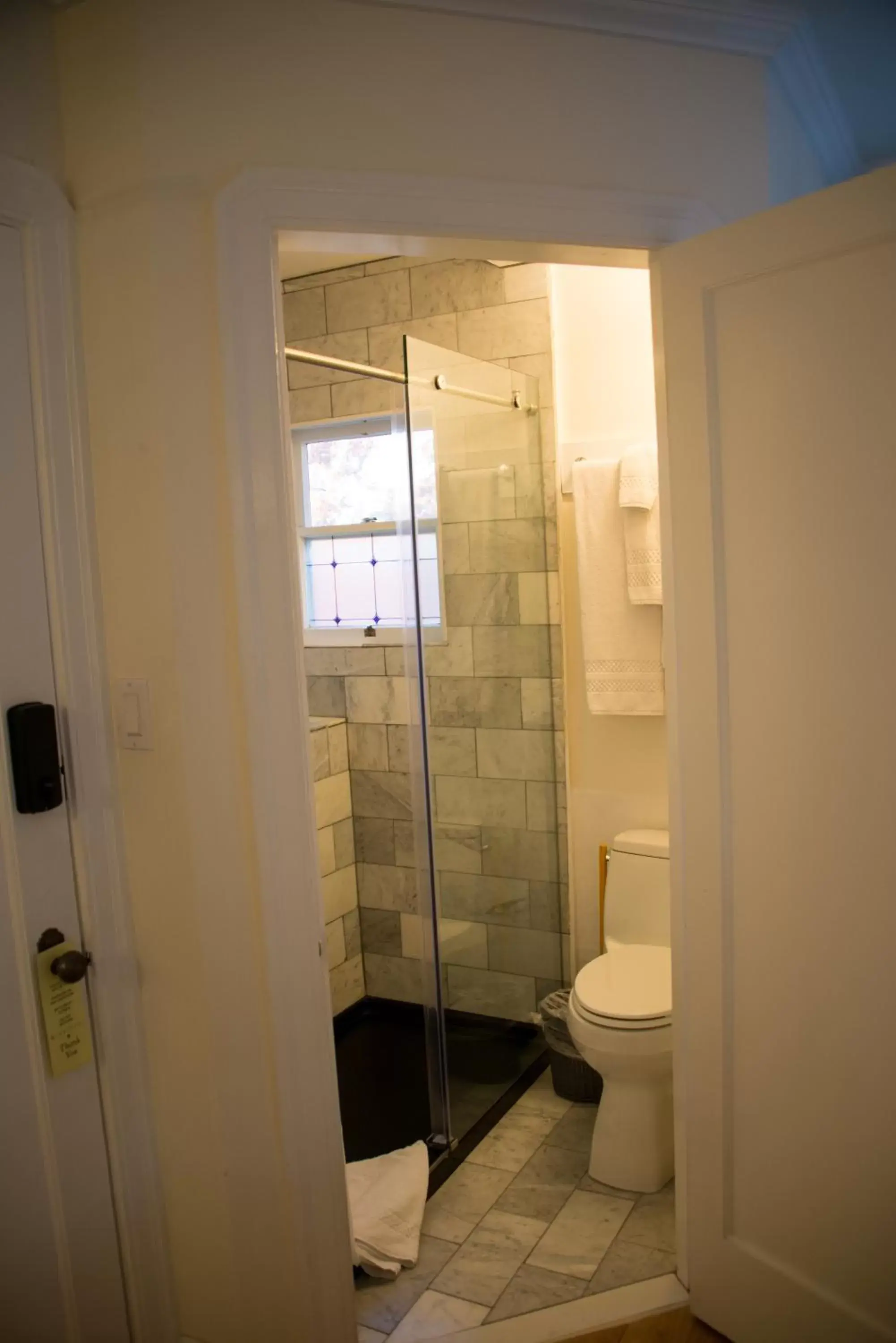 Bathroom in Cedar Gables Inn