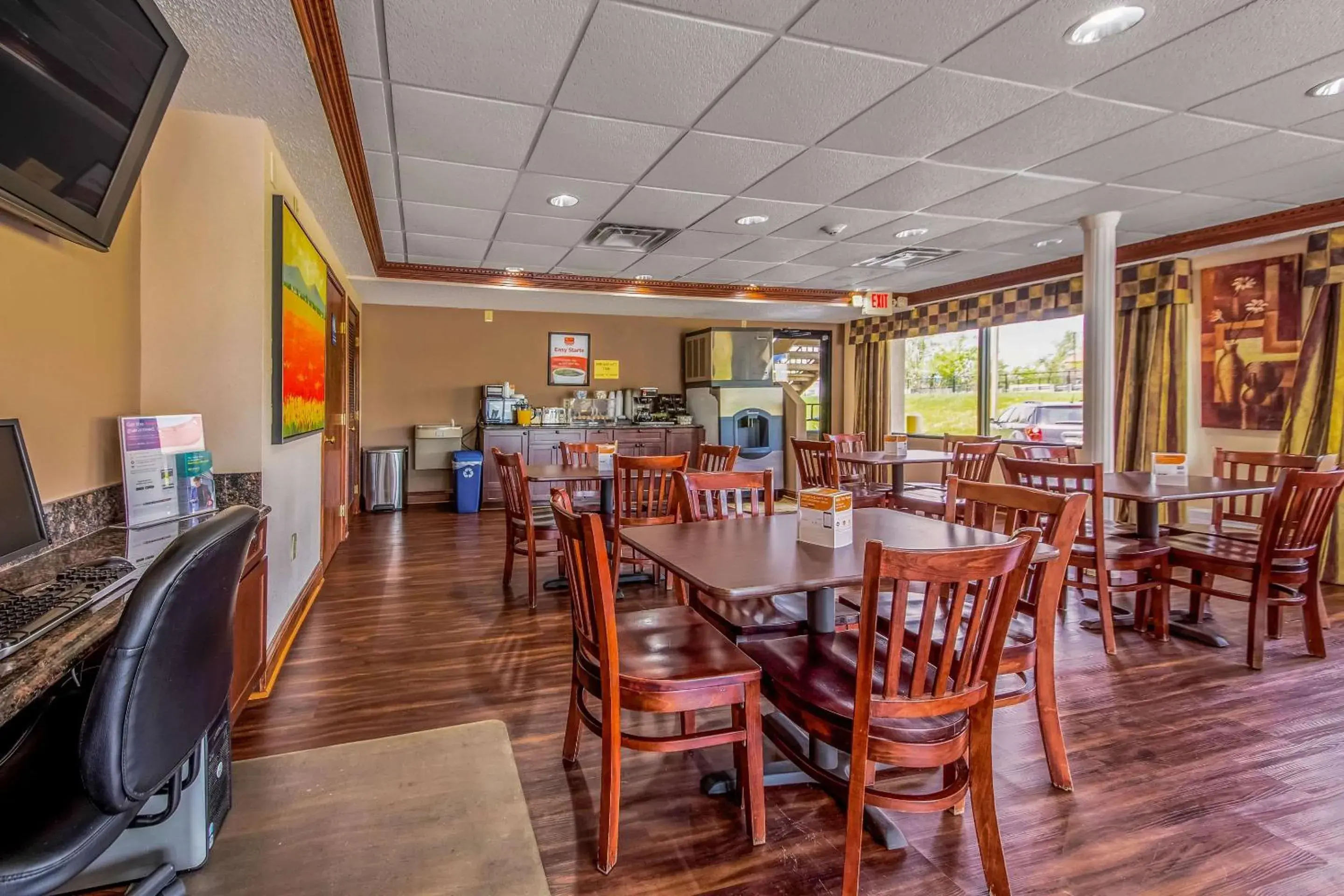 Restaurant/Places to Eat in Econo Lodge Mount Laurel