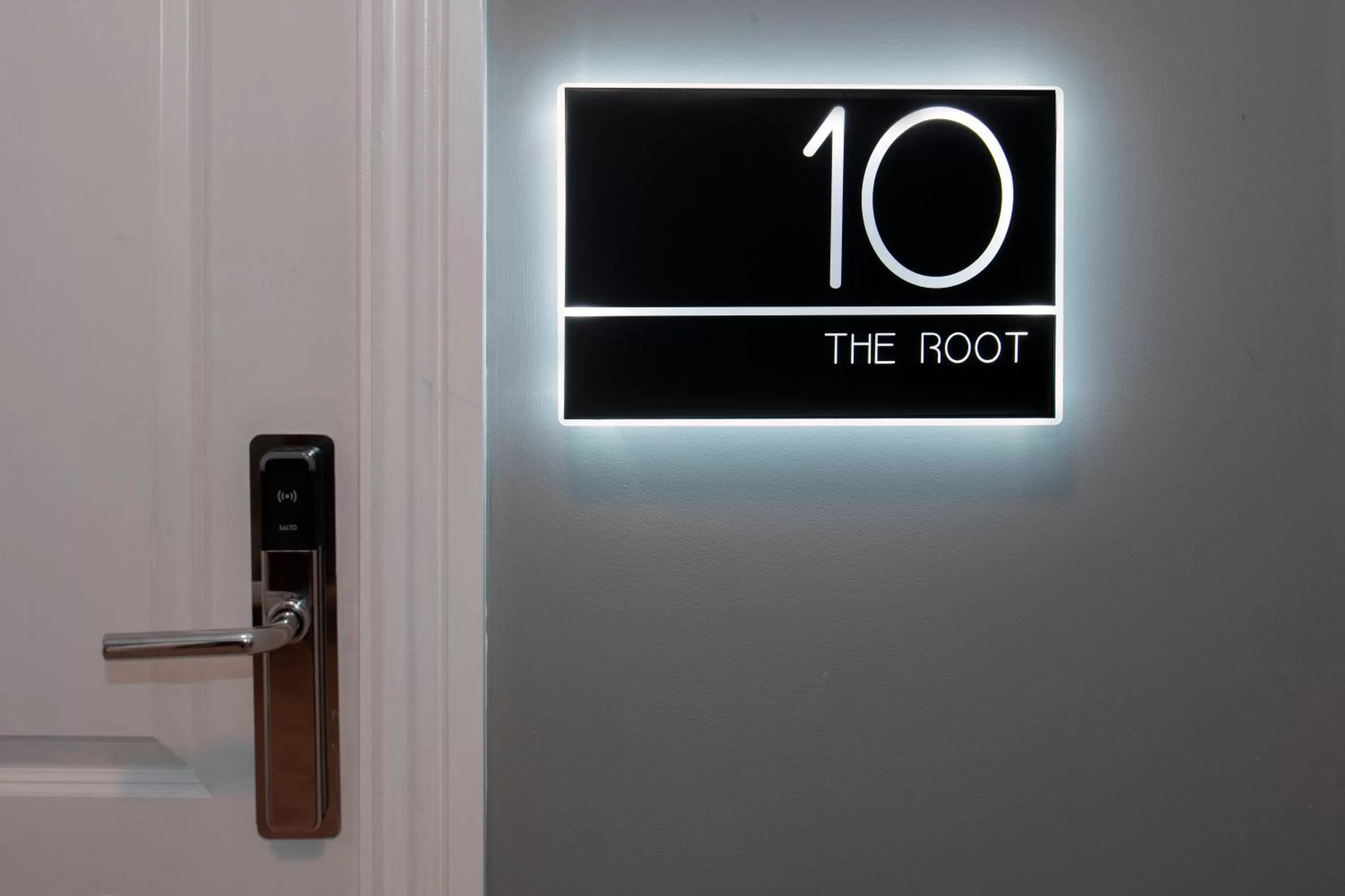 Logo/Certificate/Sign in Trueman Court Luxury Serviced Apartments