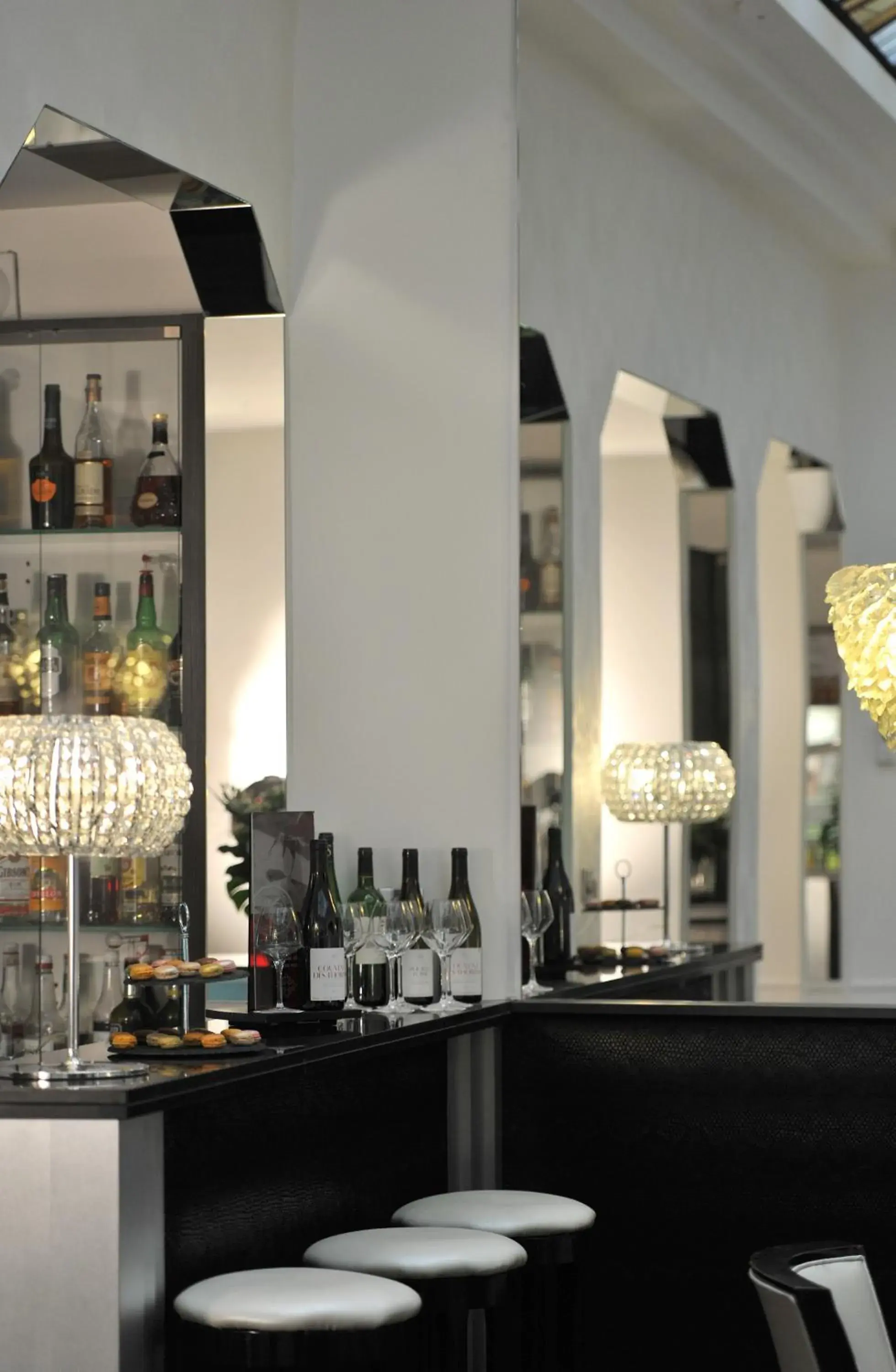 Lounge or bar, Restaurant/Places to Eat in Hotel Mercure Paris Opera Faubourg Montmartre
