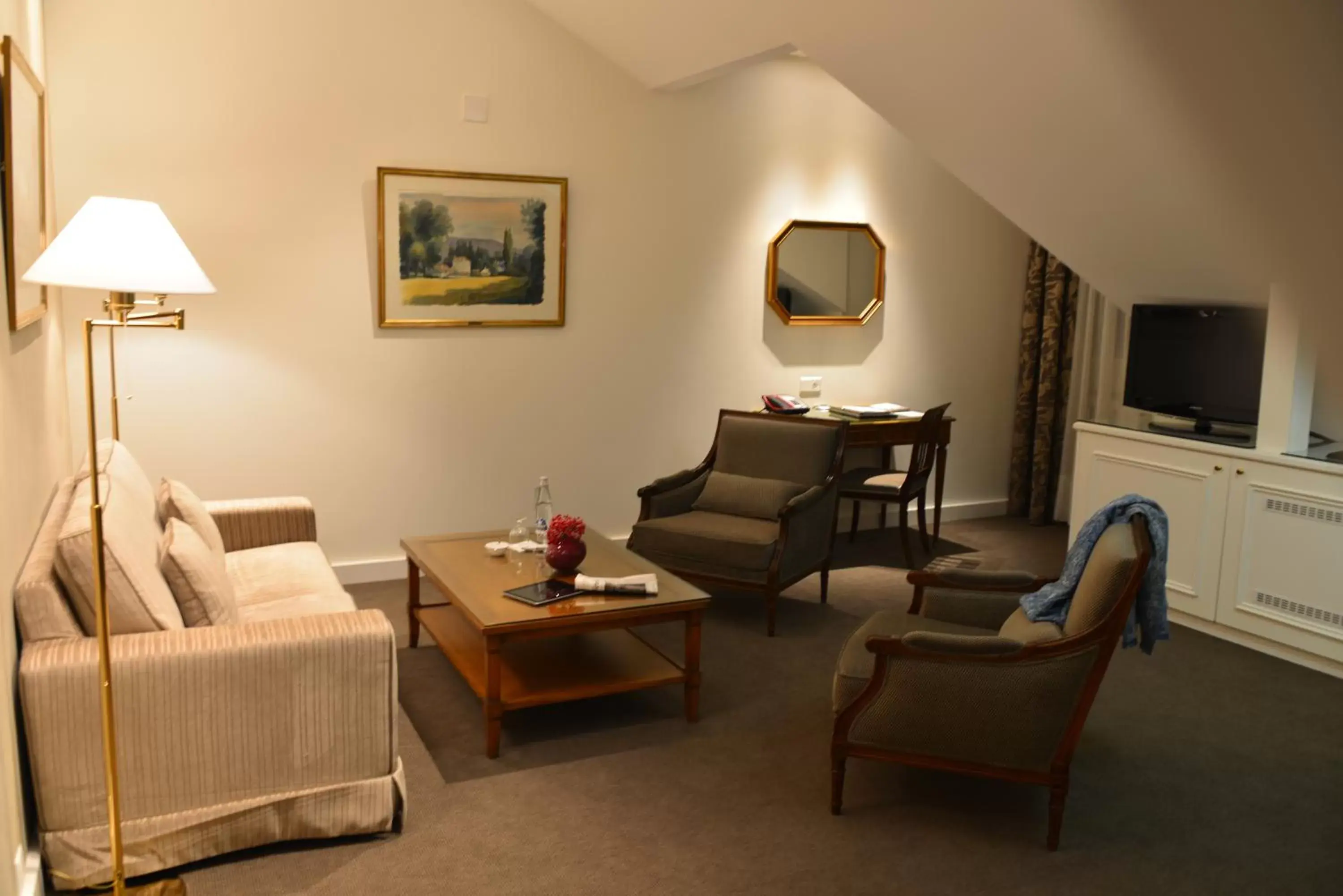 Living room, Seating Area in Hotel Bristol