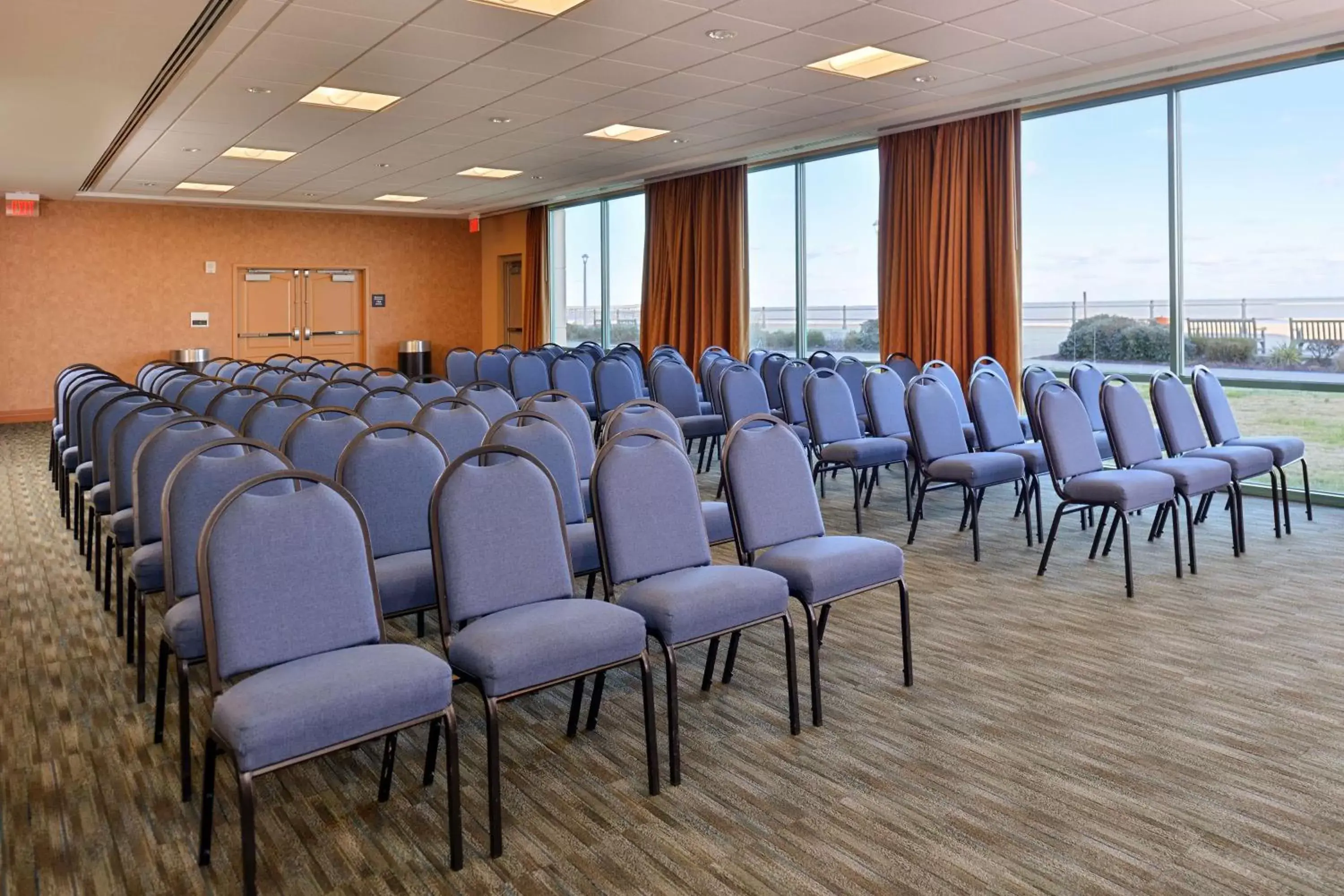 Meeting/conference room in Hampton Inn Virginia Beach-Oceanfront South