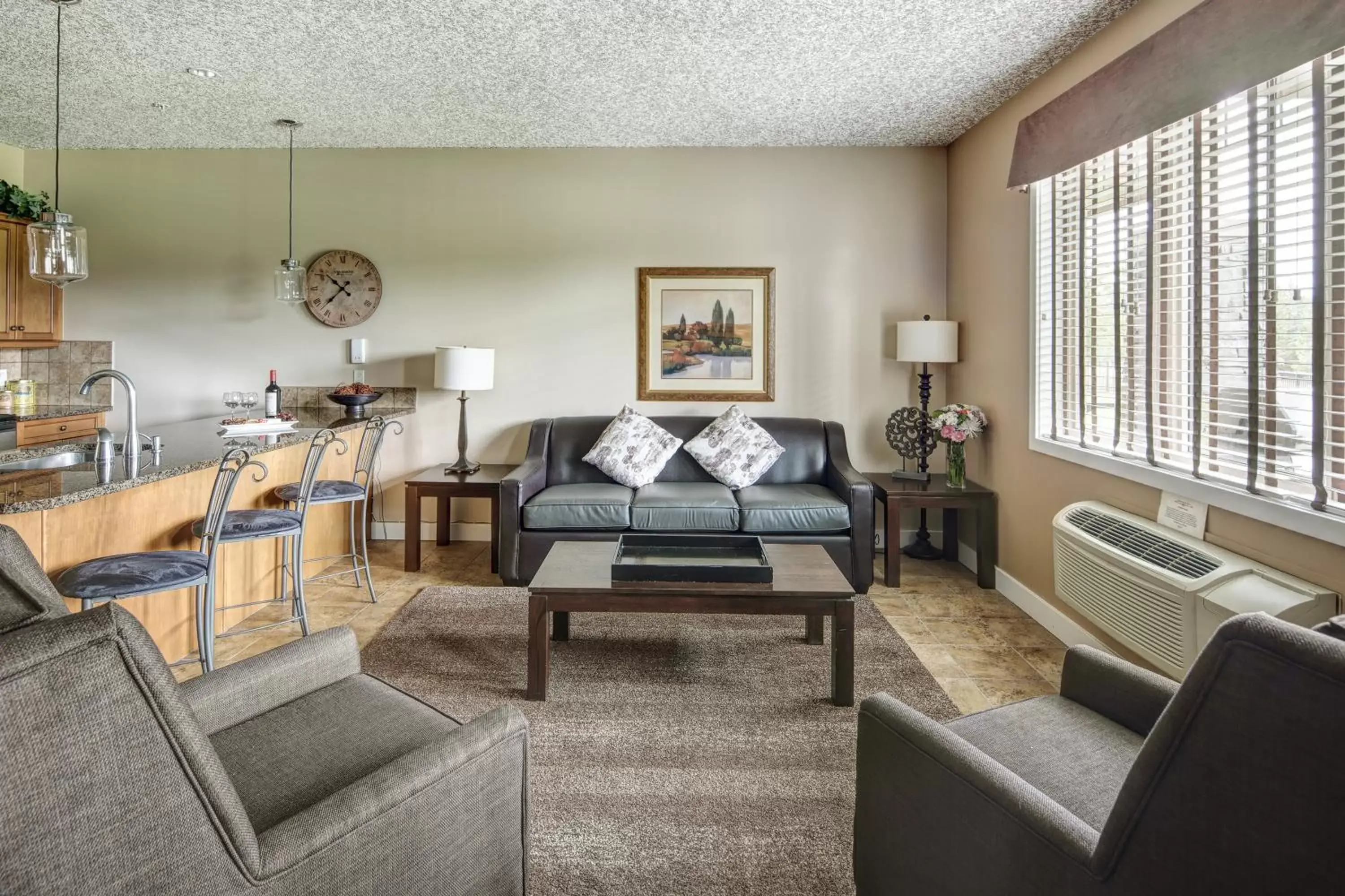 Living room, Seating Area in Bighorn Meadows Resort