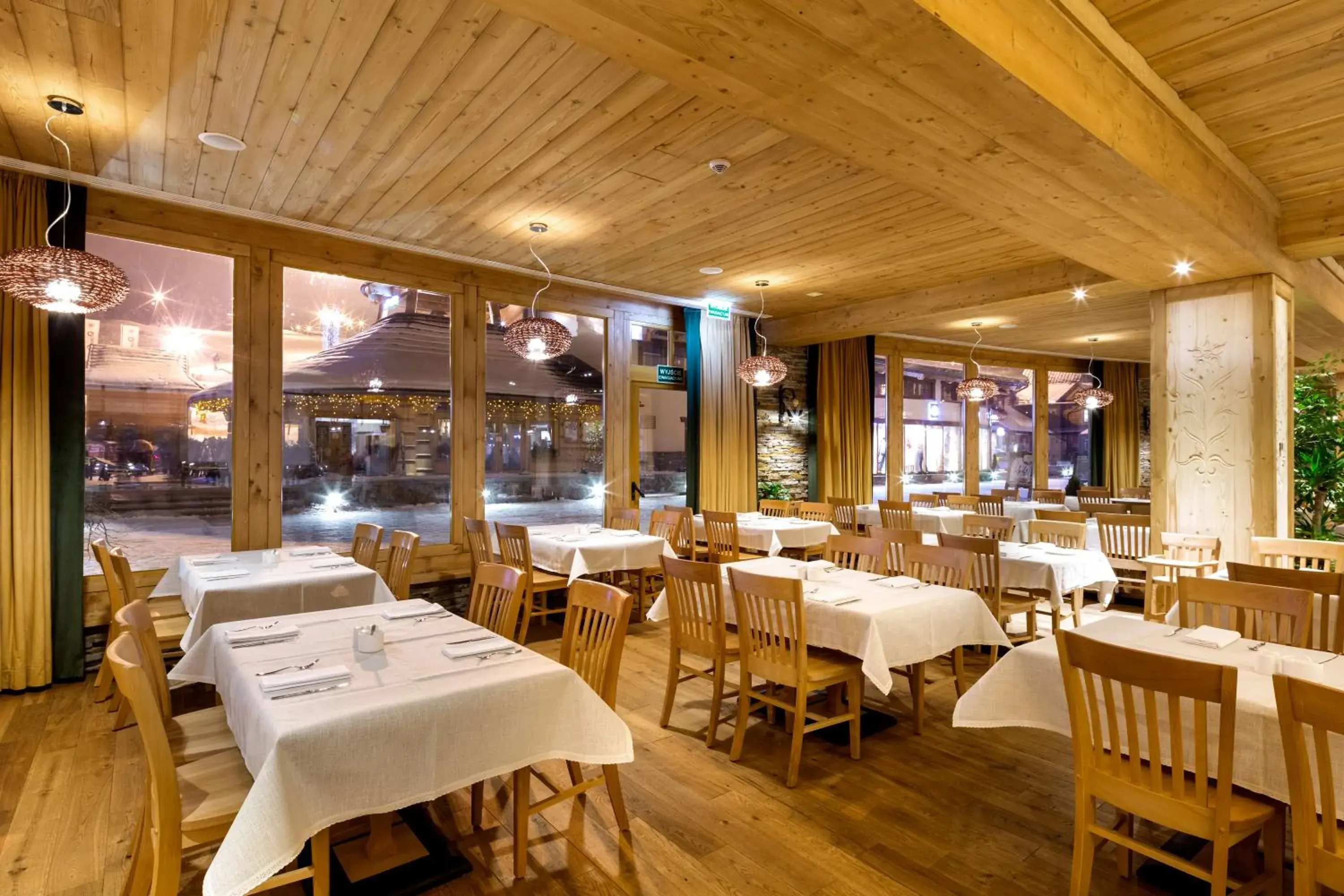 Restaurant/places to eat in Hotel Bania Thermal & Ski