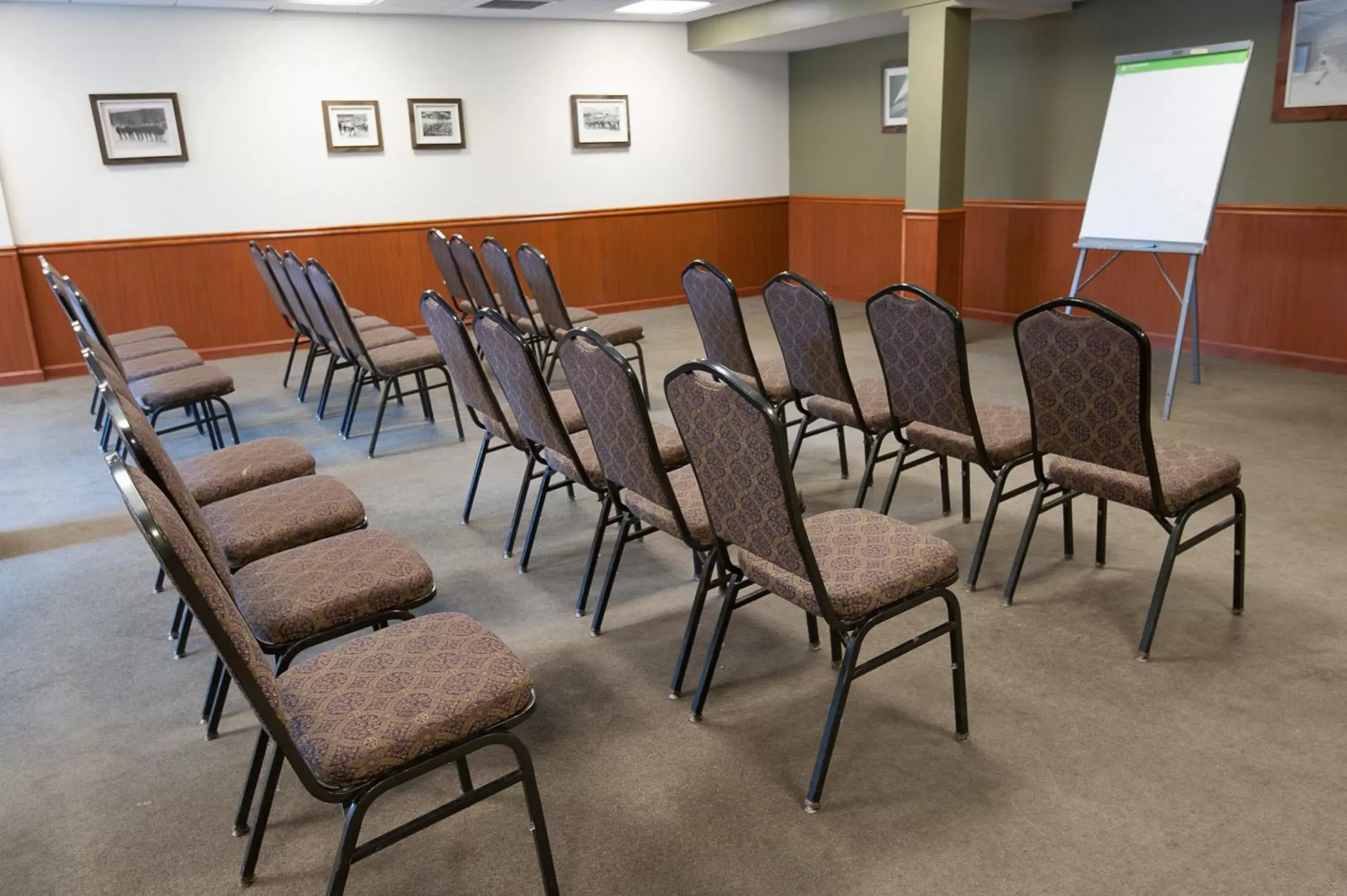 Business facilities in Jiminy Peak Mountain Resort Business facilities in Jiminy Peak Mountain Resort