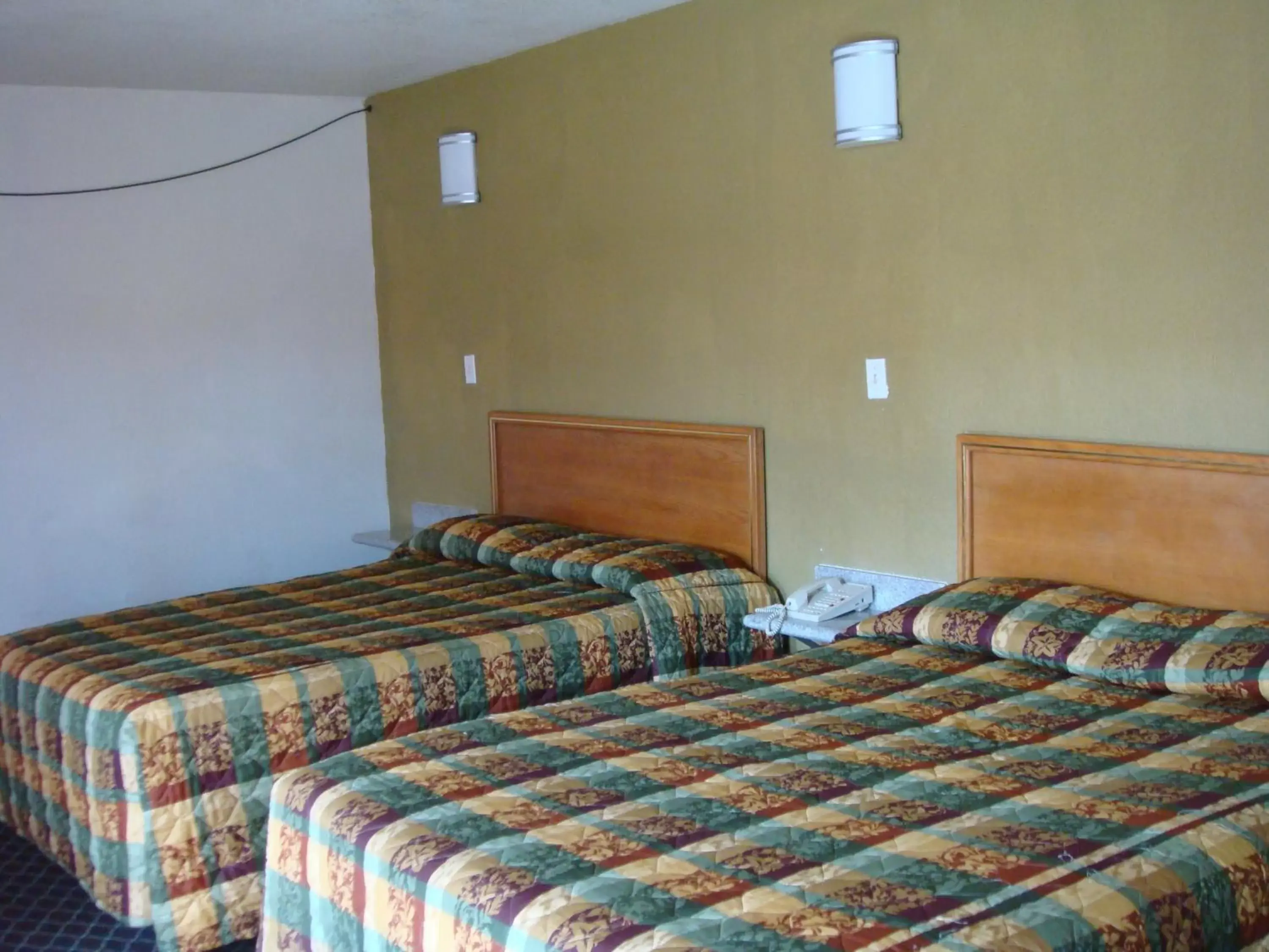 Bed in American Inn