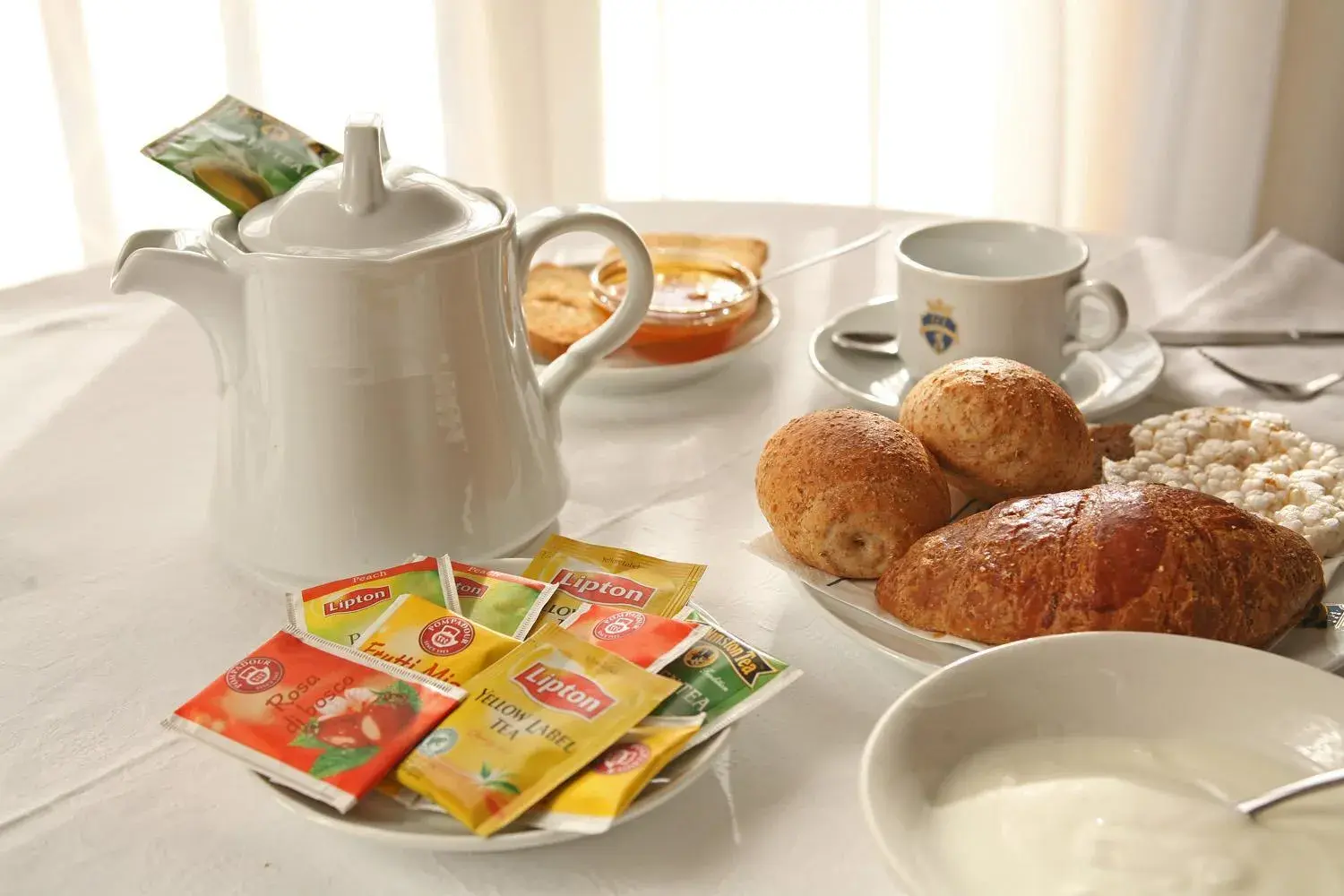 Buffet breakfast in Hotel Terme Salus