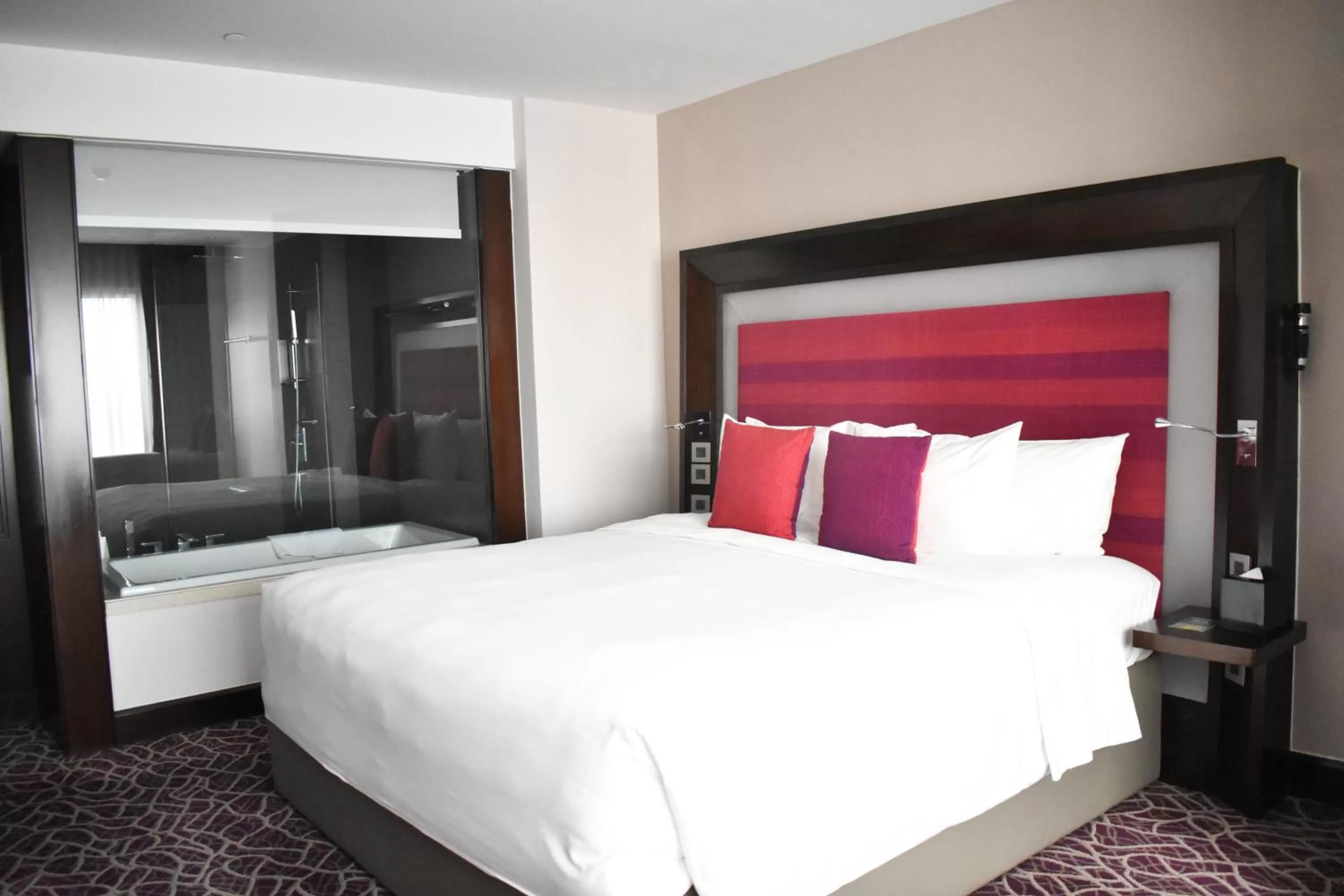 Bedroom, Bed in Novotel Yangon Max