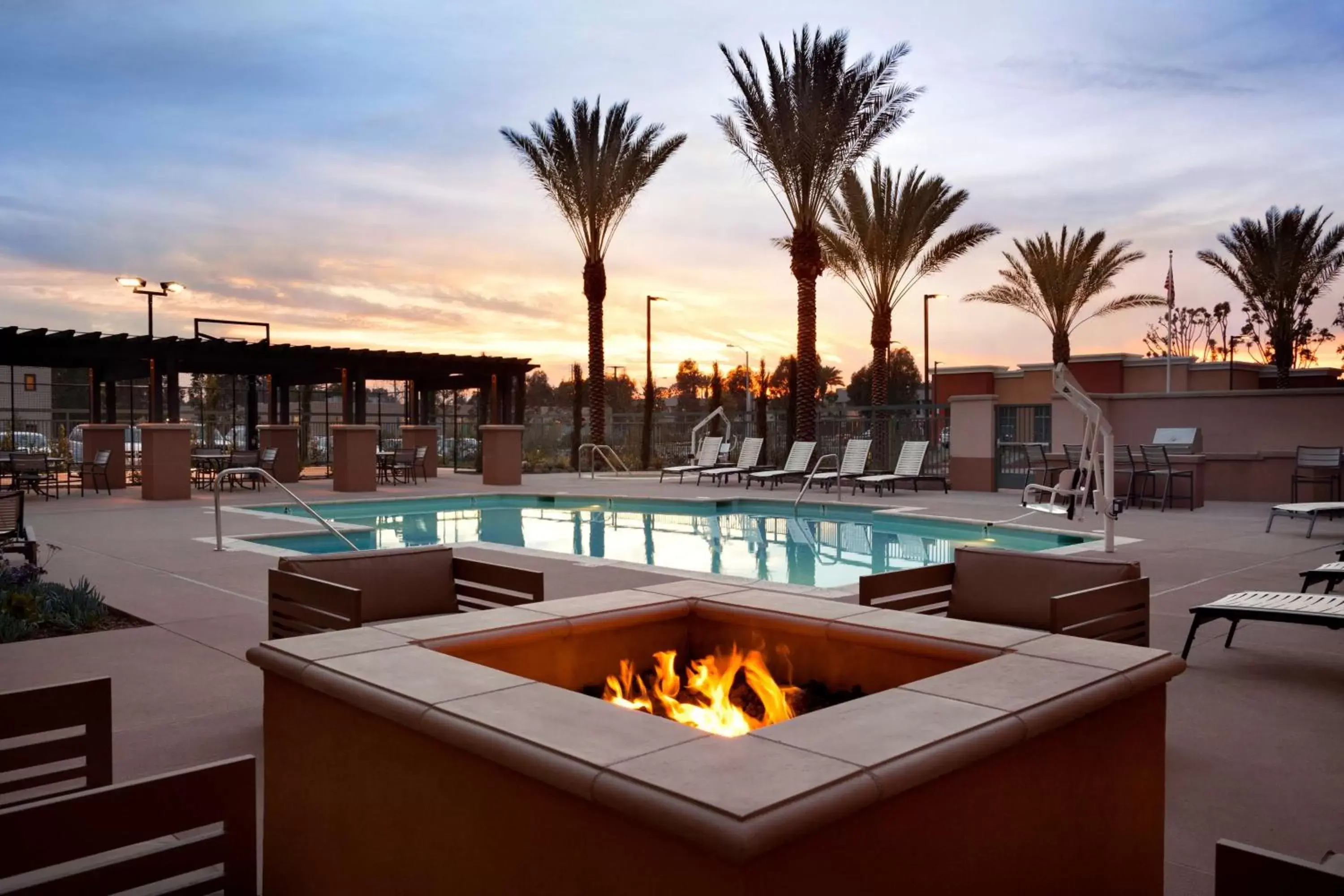 Pool view, Swimming Pool in Homewood Suites By Hilton Irvine John Wayne Airport