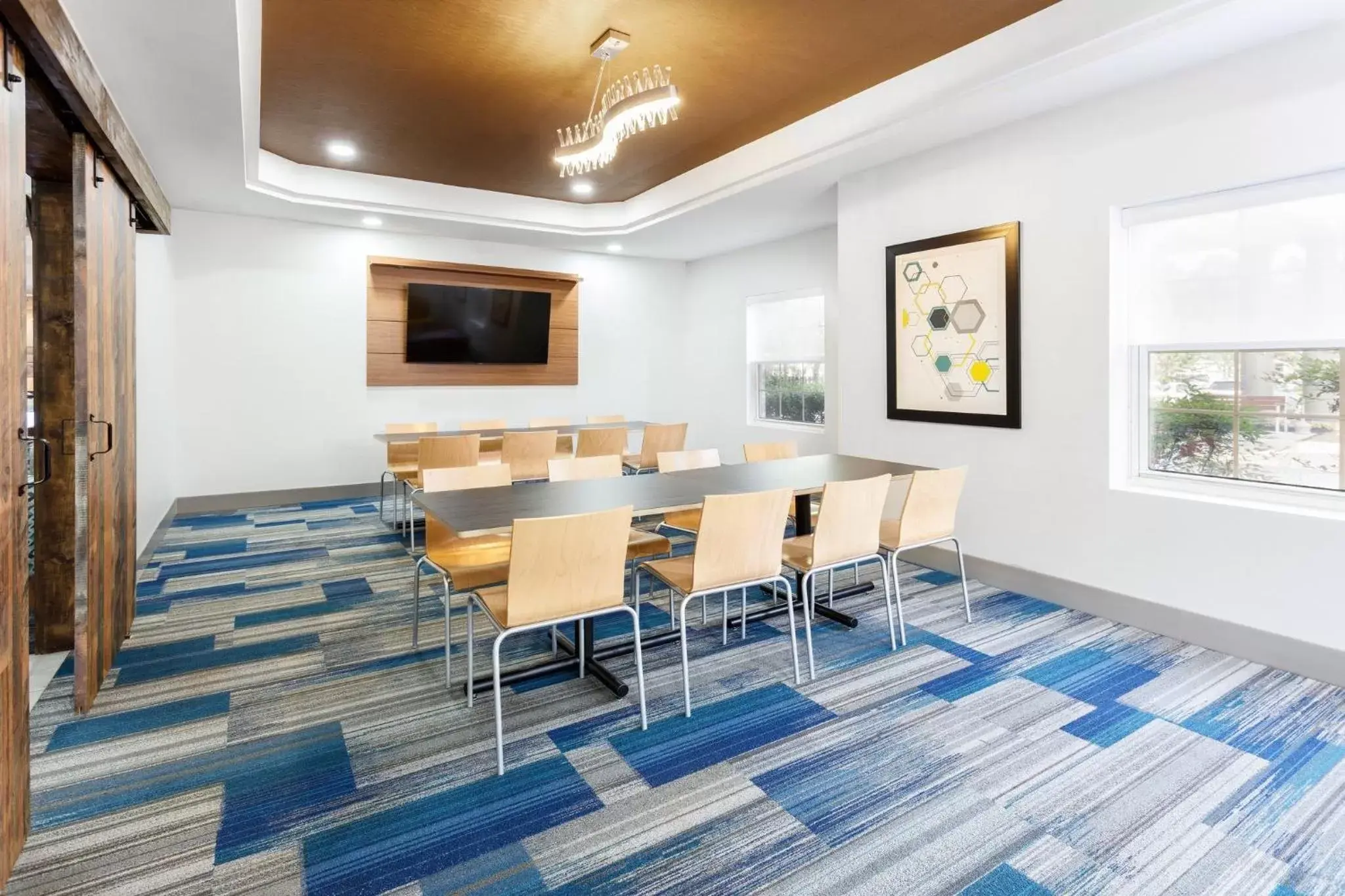 Meeting/conference room, Dining Area in Holiday Inn Express & Suites Williamsburg, an IHG Hotel