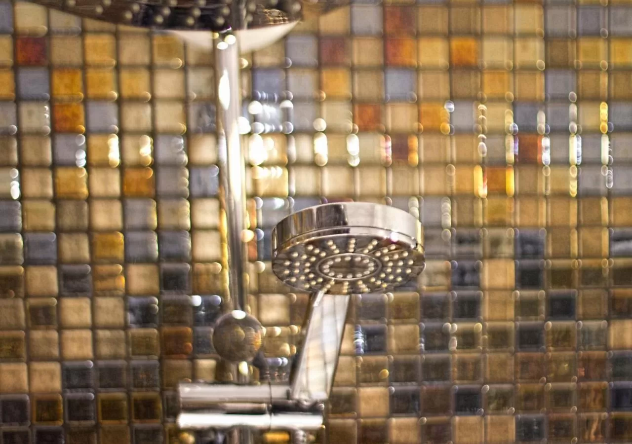 Bathroom in Garryvoe Hotel