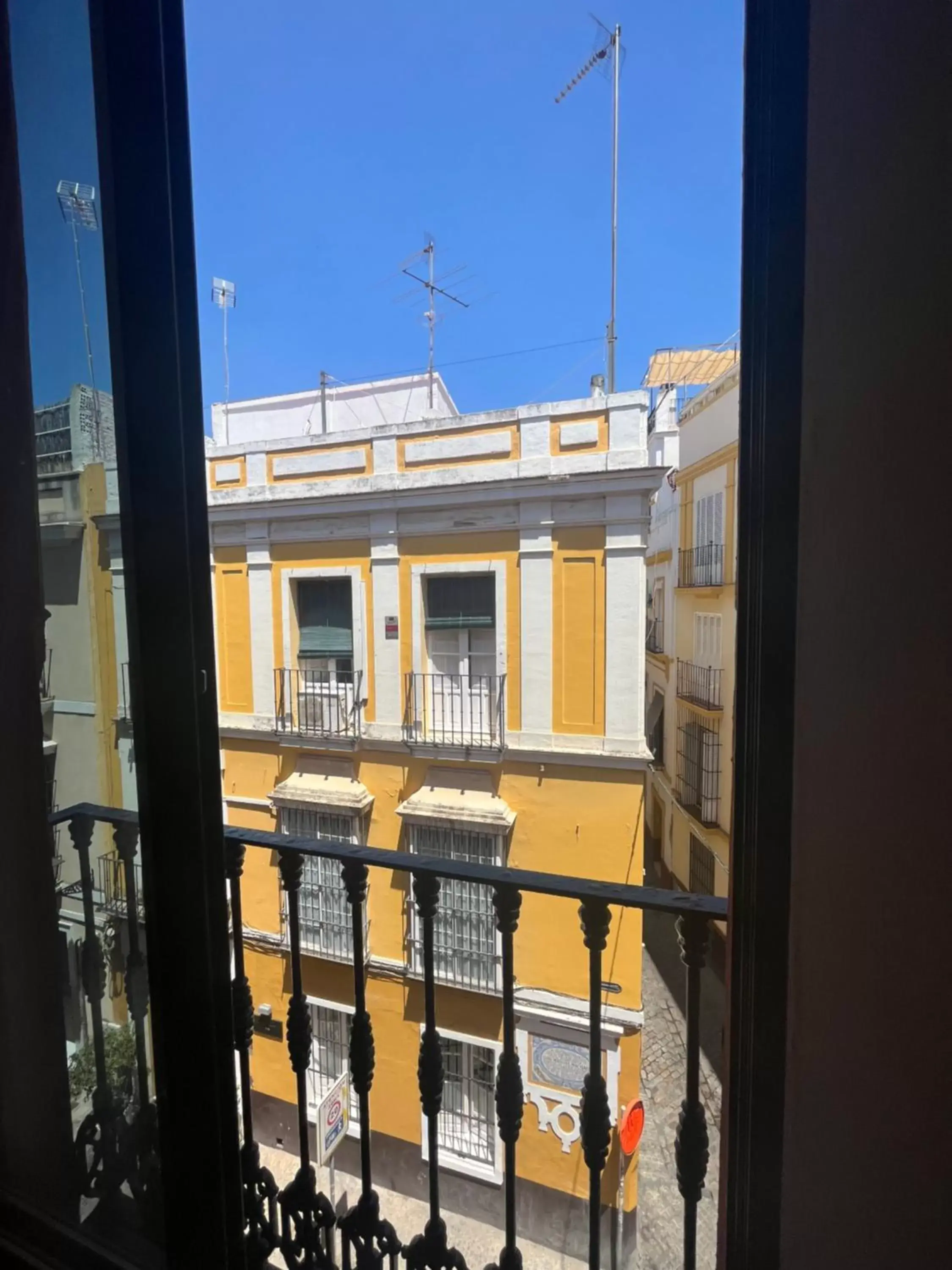 Balcony/Terrace in The Honest Hotel San Pedro