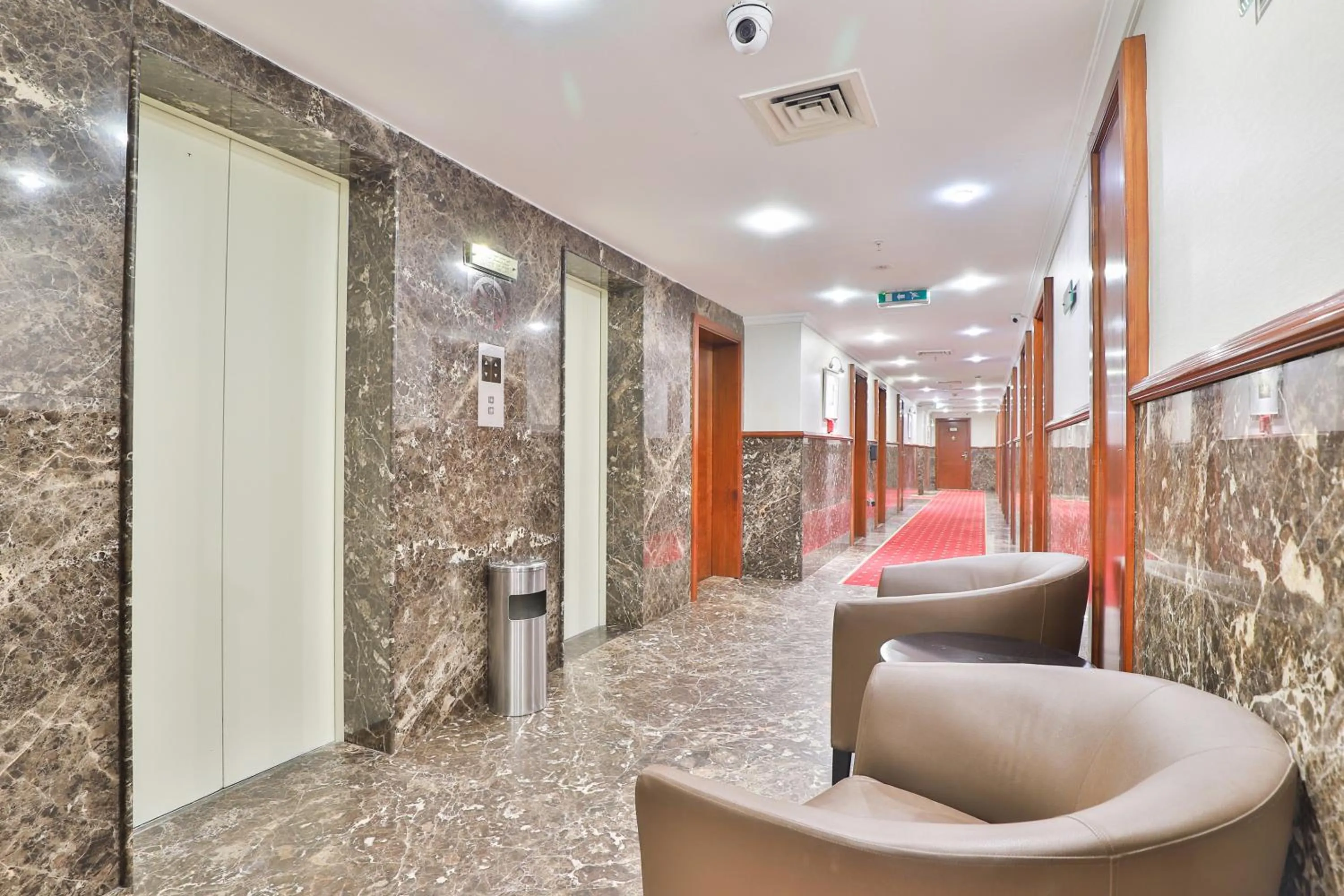 Lobby or reception in Sun And Sands Downtown