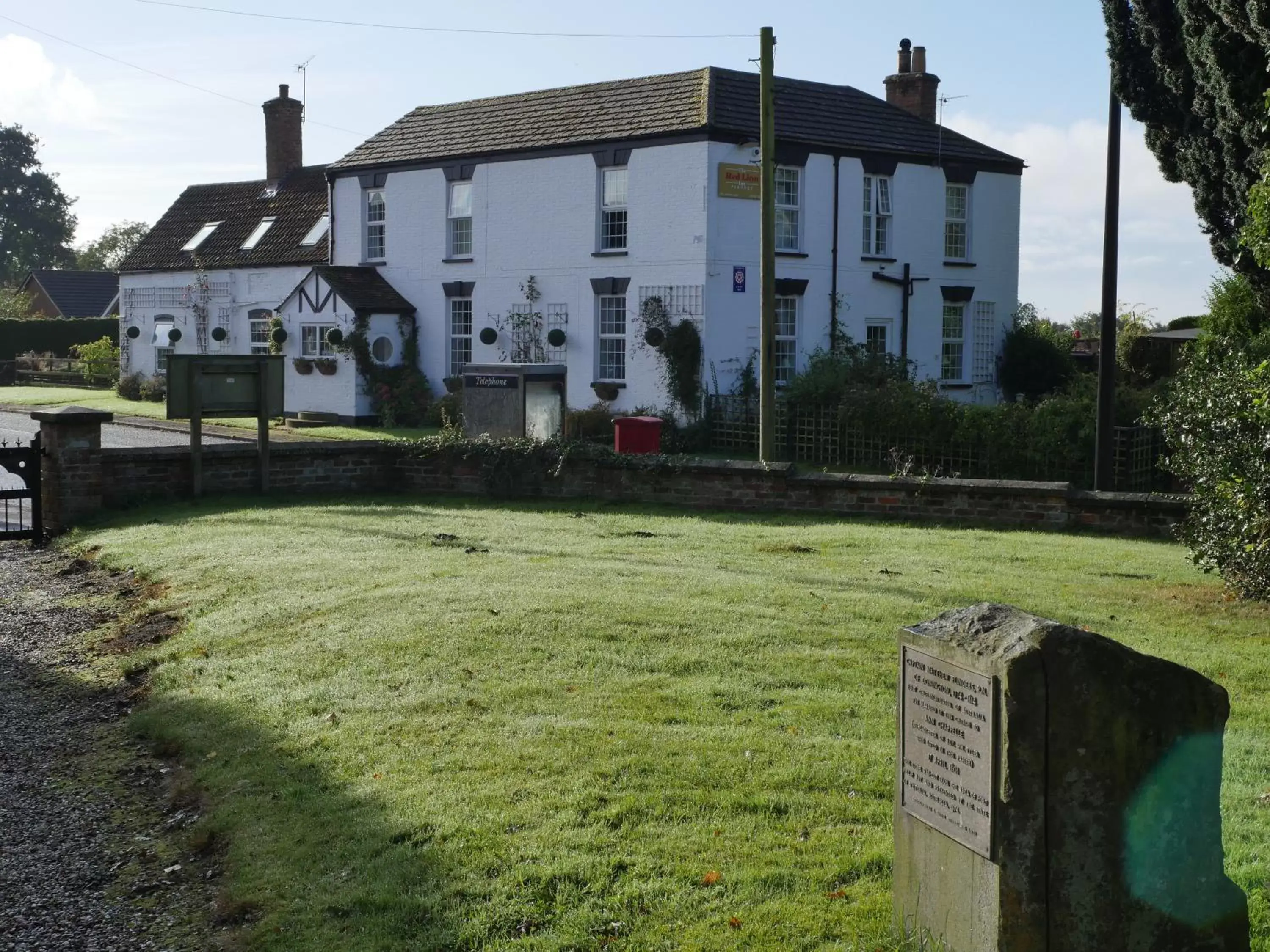 Property Building in The Red Lion Inn