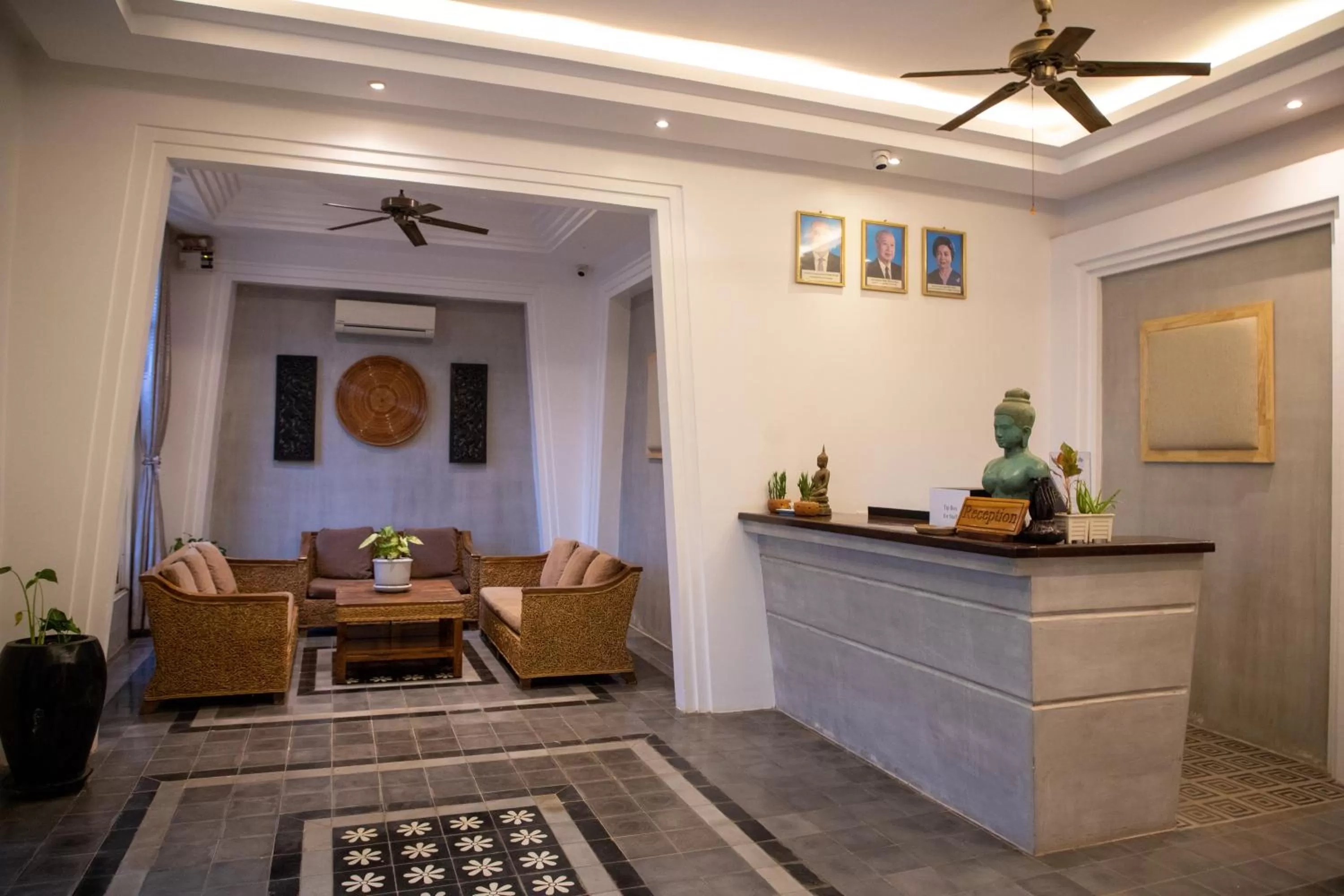 Lobby or reception in Boutique Indochine d'Angkor