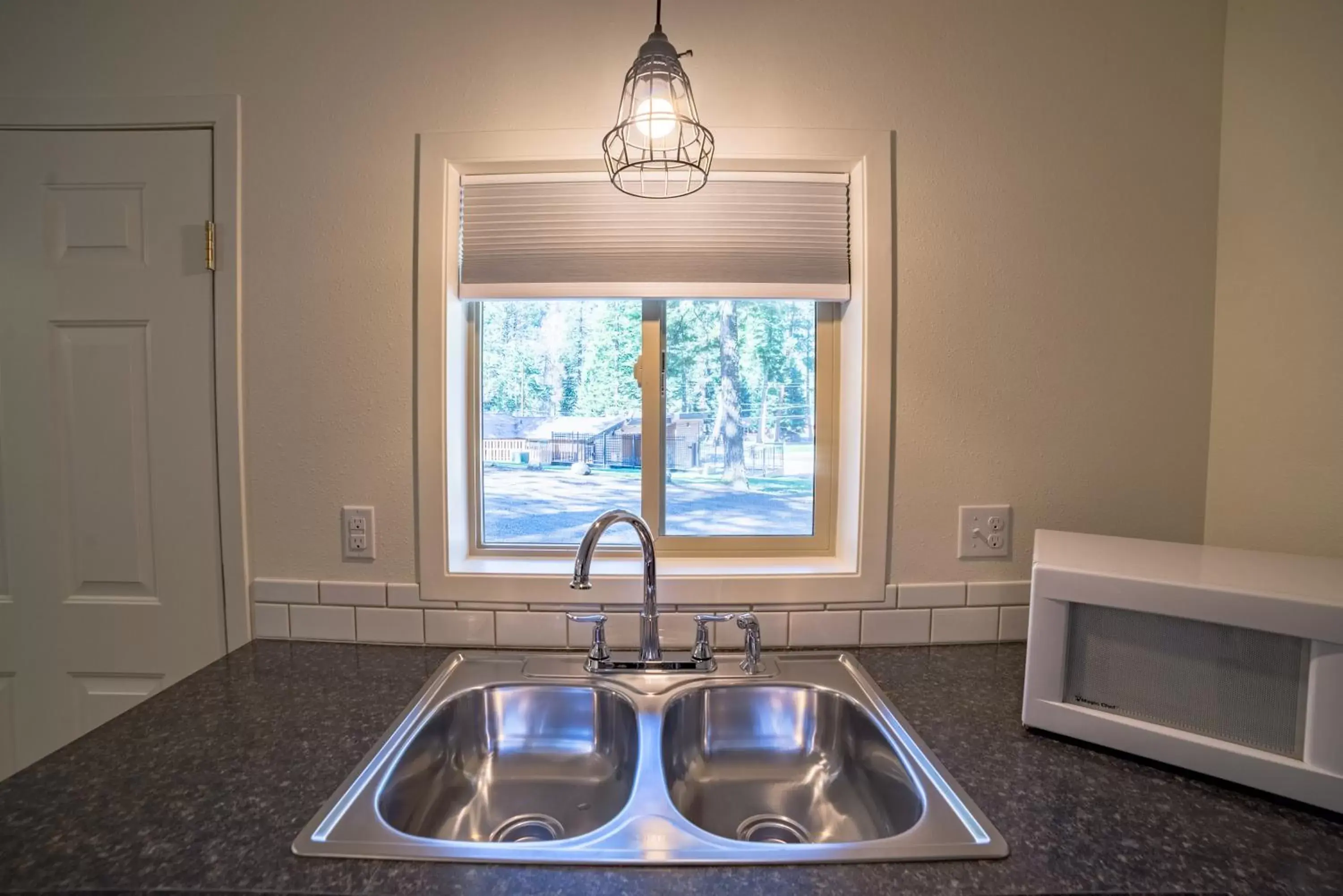 Kitchen or kitchenette in Eagle Cap Chalets