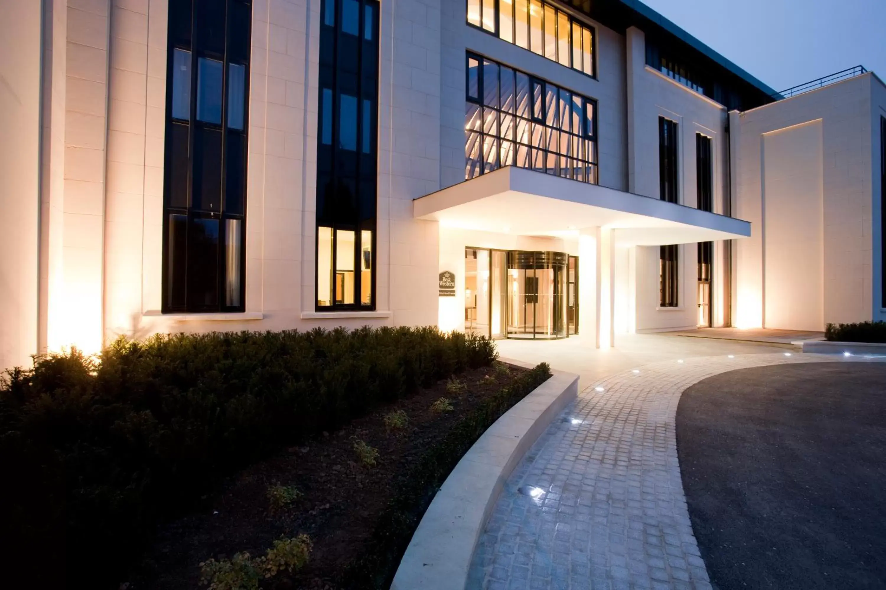 Facade/entrance, Property Building in Best Western Plus Hotel des Francs