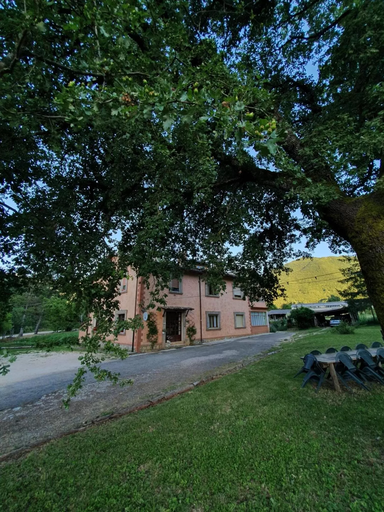 Property building, Garden in Le Calecatine